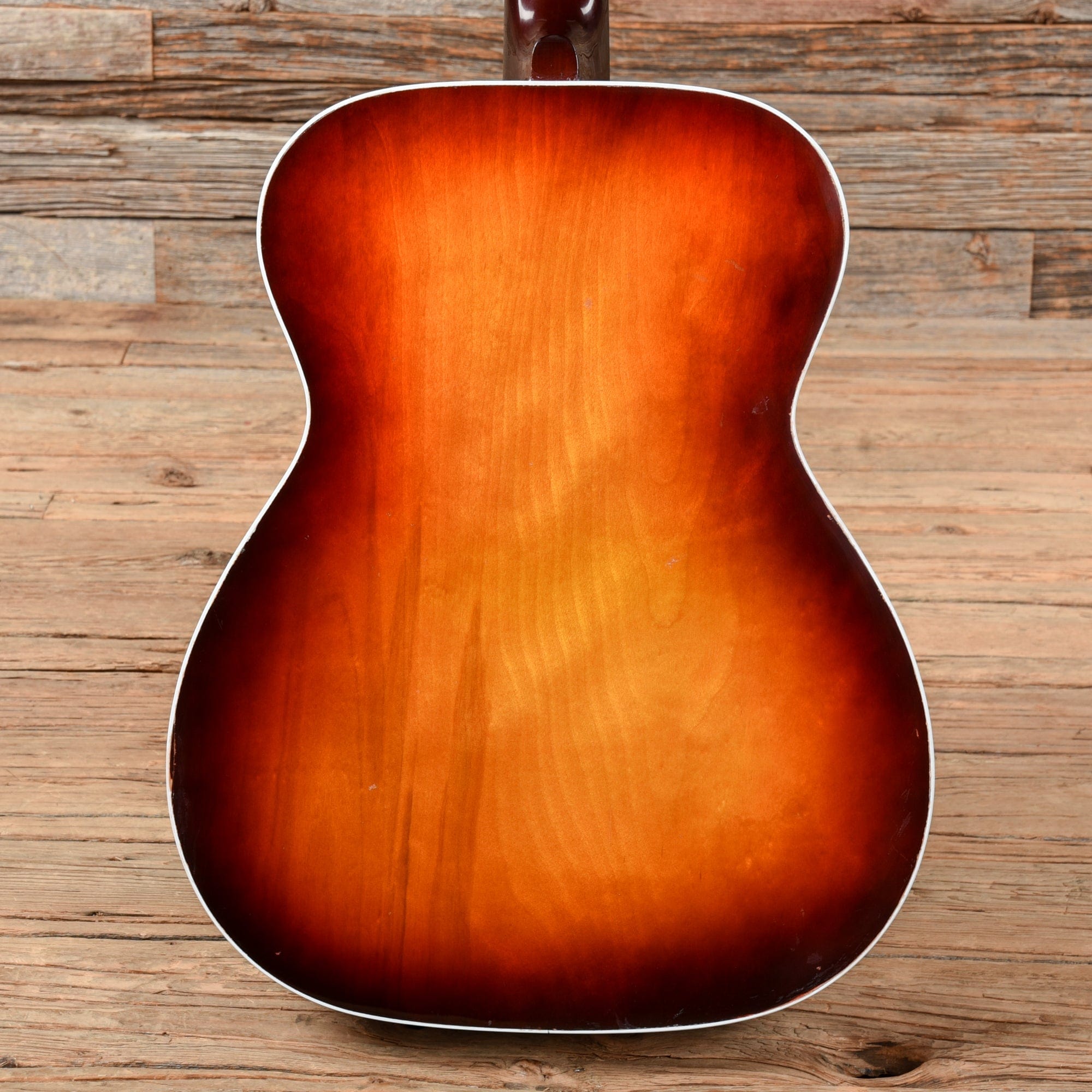 Silvertone H643 Sunburst 1960s Acoustic Guitars / OM and Auditorium