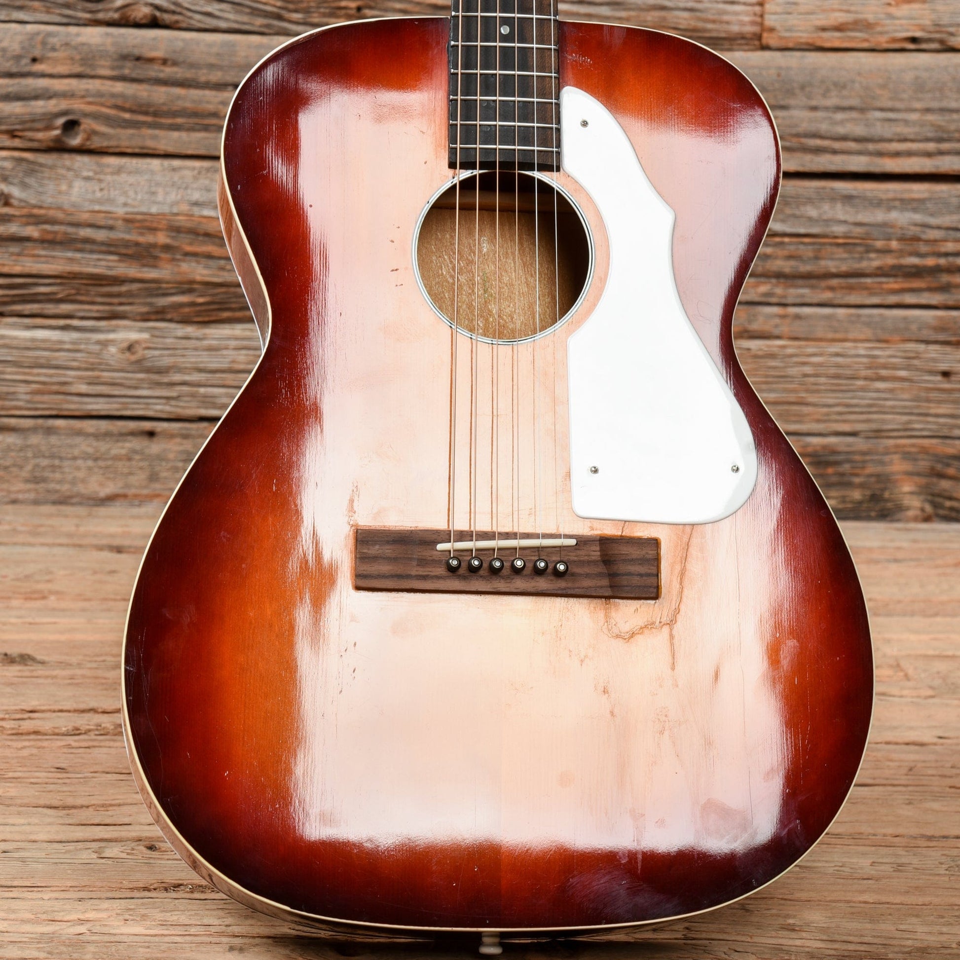 Silvertone H643 Sunburst 1960s Acoustic Guitars / OM and Auditorium