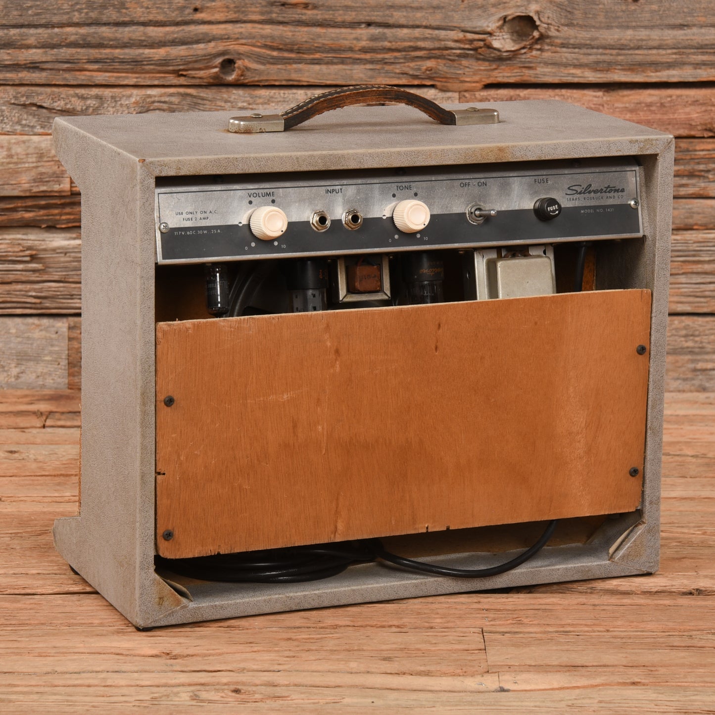 Silvertone Model 1431 5-Watt 1x8" Guitar Combo  1960s Amps / Guitar Amps / Guitar Cabinets