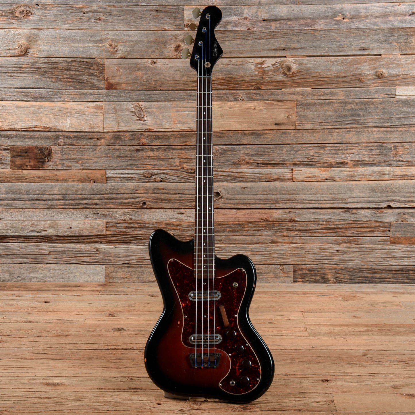 Silvertone Coral Bass Sunburst 1960s Bass Guitars / 4-String