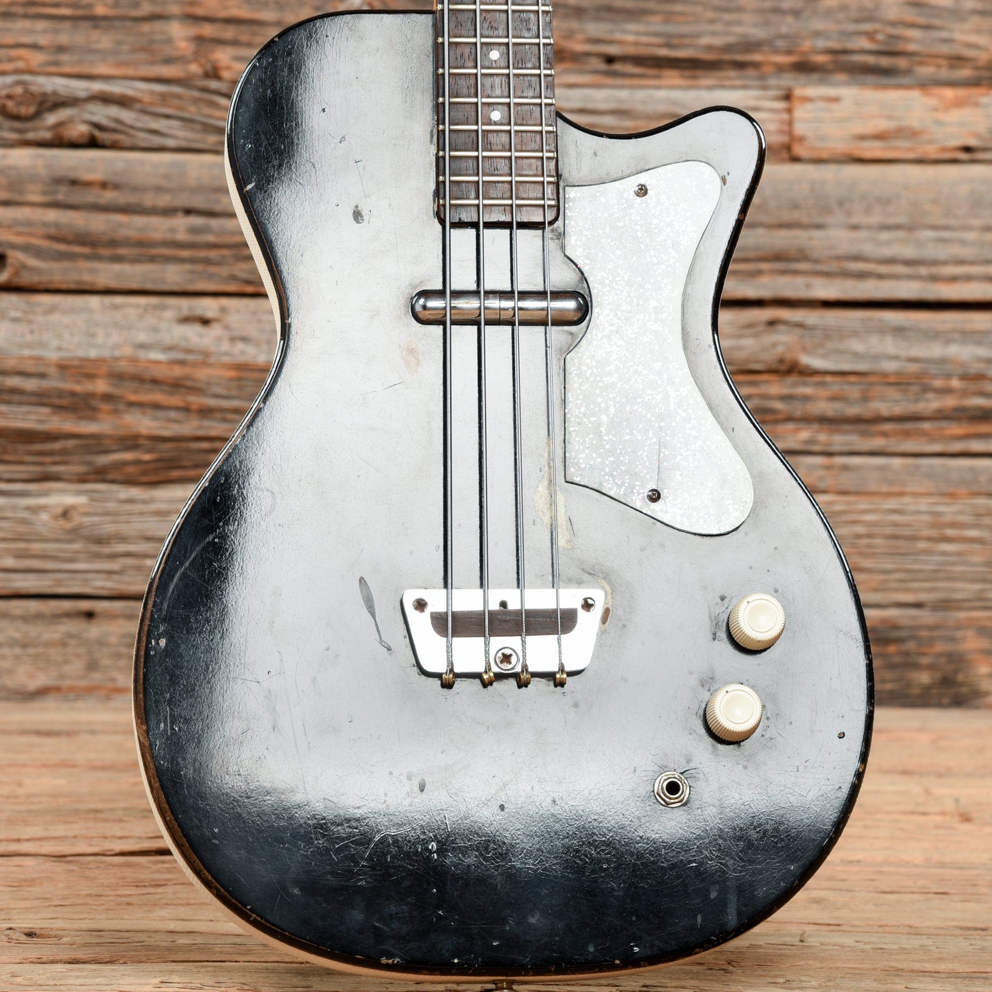 Silvertone 1444 Electric Bass Black Sparkle 1963 Bass Guitars / Short Scale