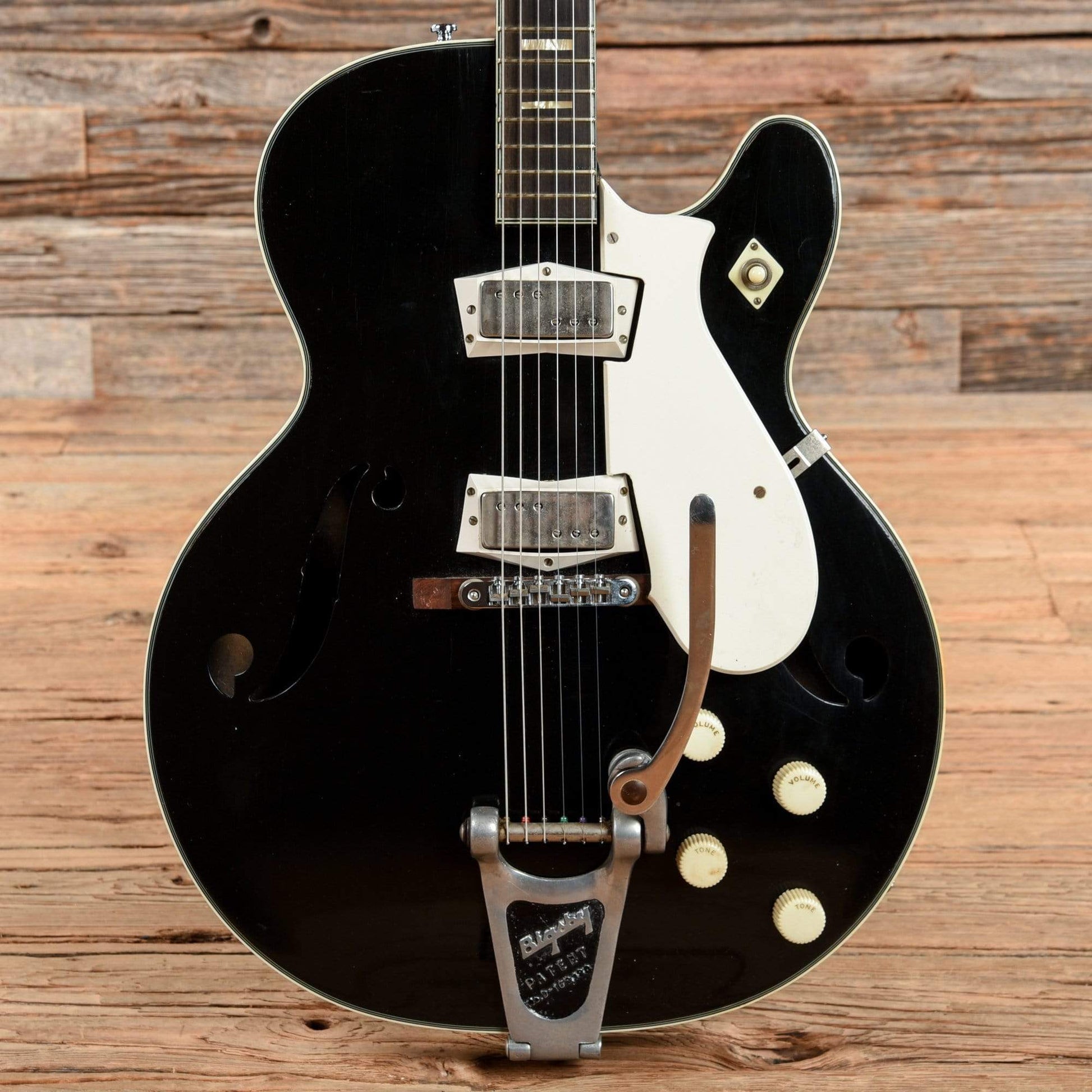 Silvertone 1446 Hollow Body Black 1960s Electric Guitars / Hollow Body