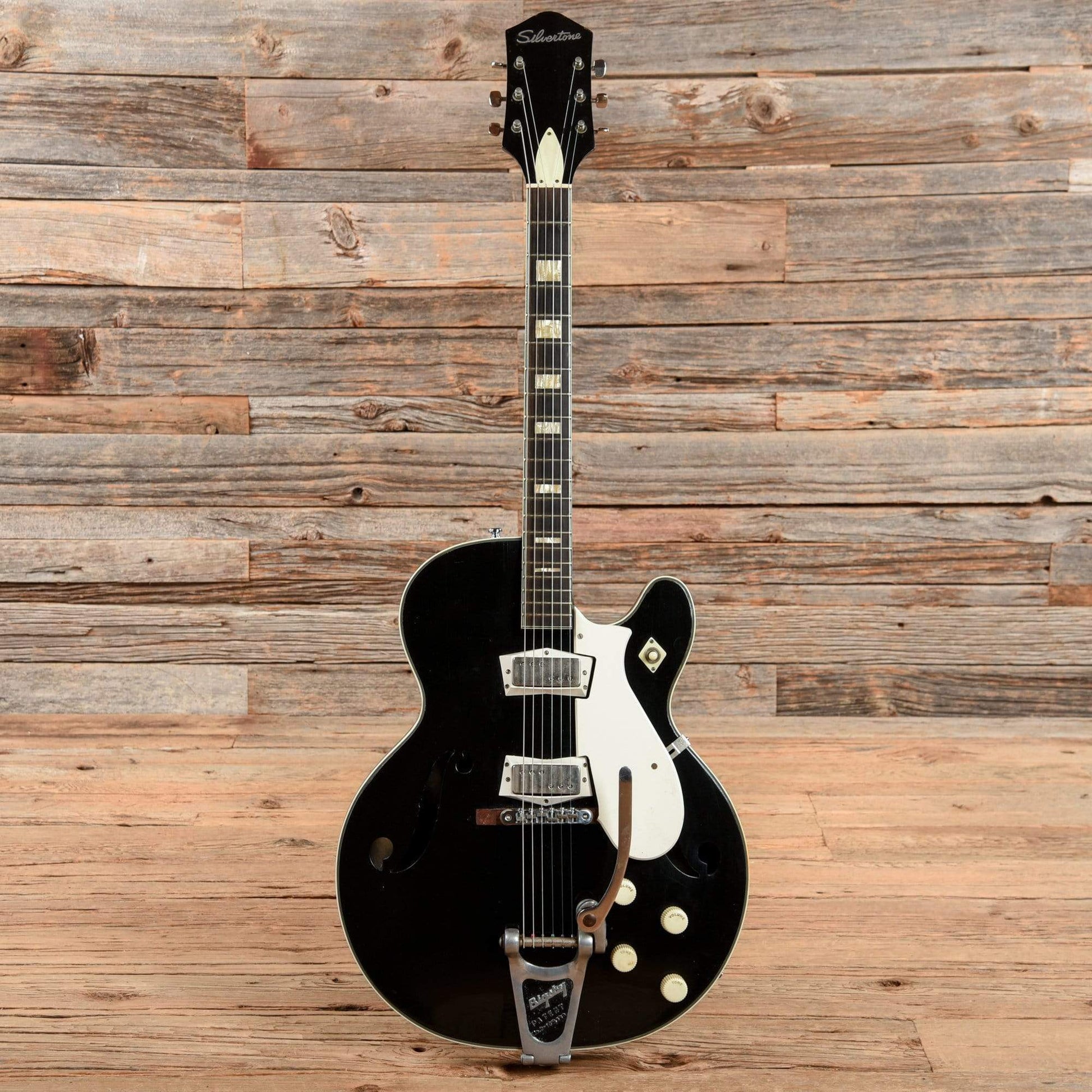 Silvertone 1446 Hollow Body Black 1960s Electric Guitars / Hollow Body