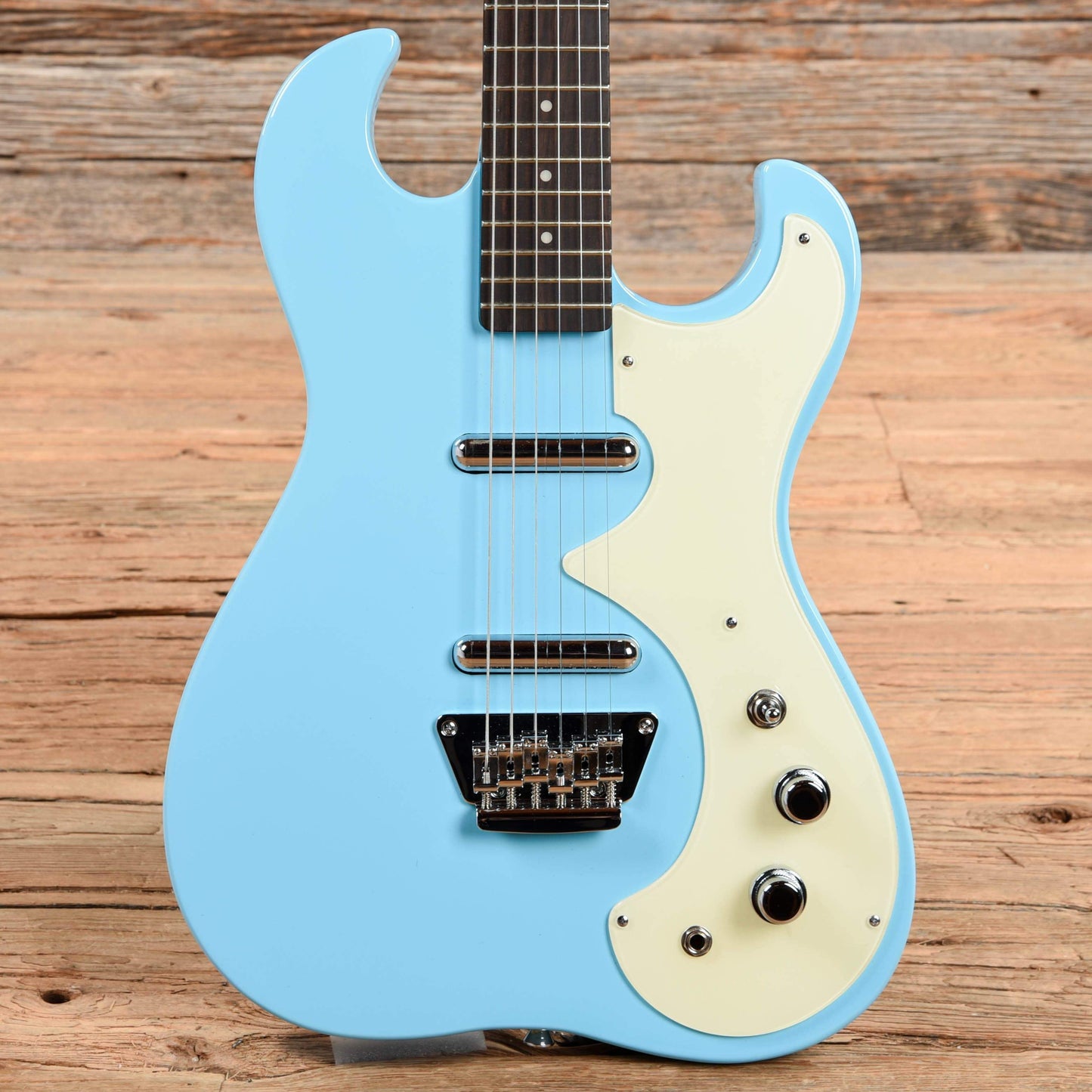 Silvertone 1449 Daphne Blue Electric Guitars / Solid Body
