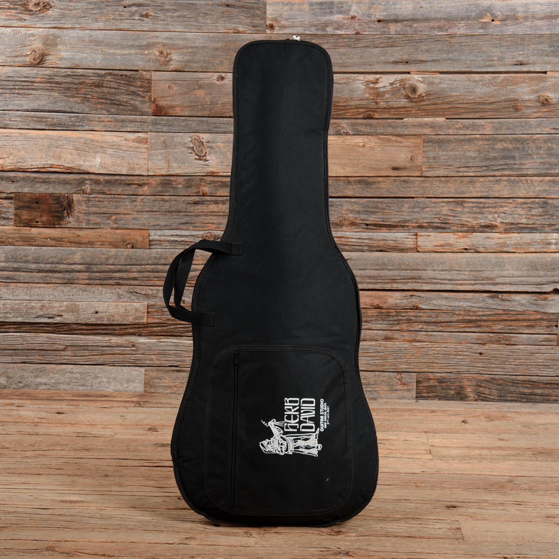 Silvertone Model 1437 Sharkfin Sunburst 1970s Electric Guitars / Solid Body