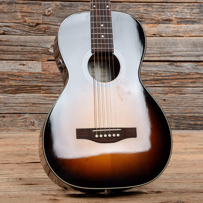 Simon & Patrick Woodland Pro Parlor HG QIT Sunburst Acoustic Guitars / Parlor
