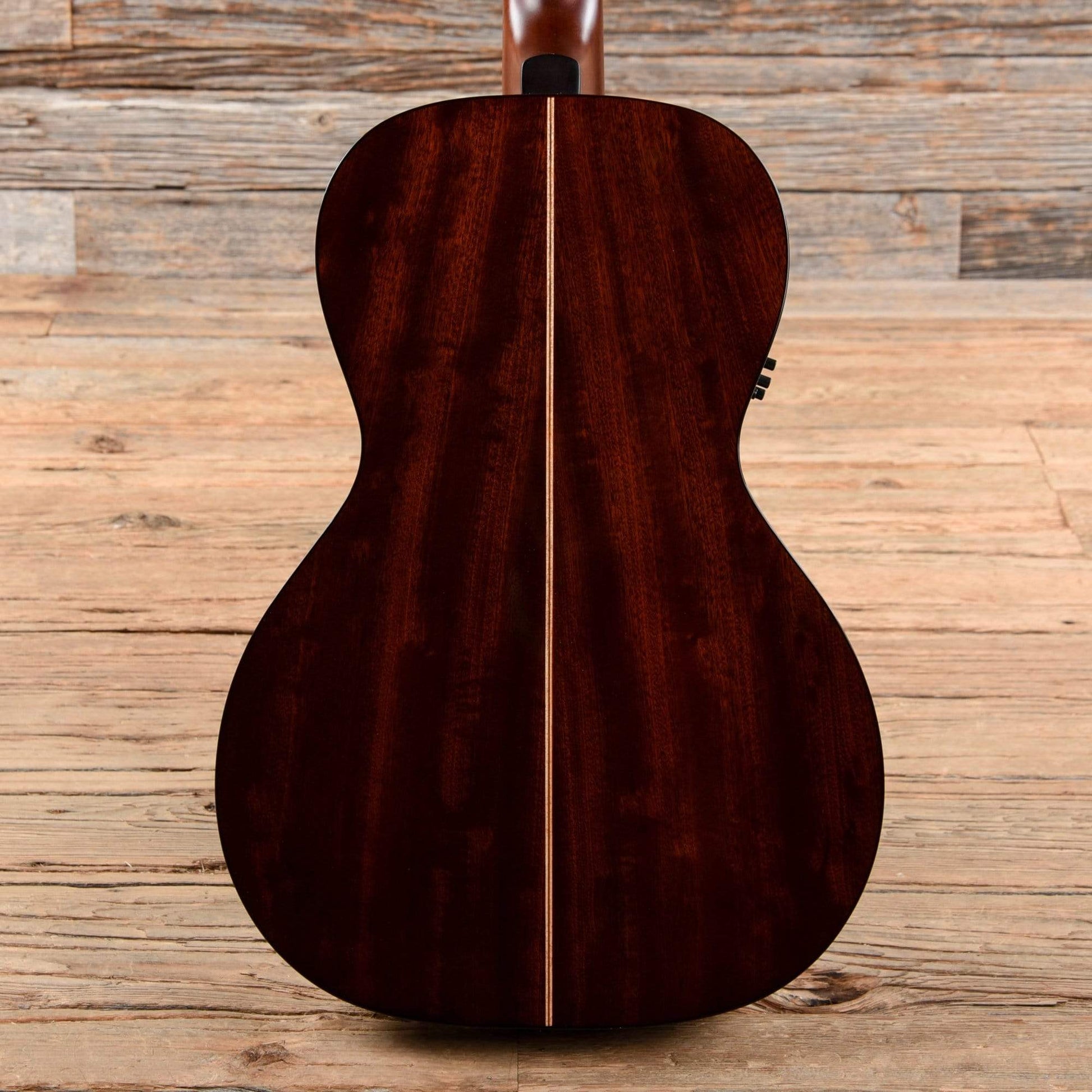 Simon & Patrick Woodland Pro Parlor HG QIT Sunburst Acoustic Guitars / Parlor