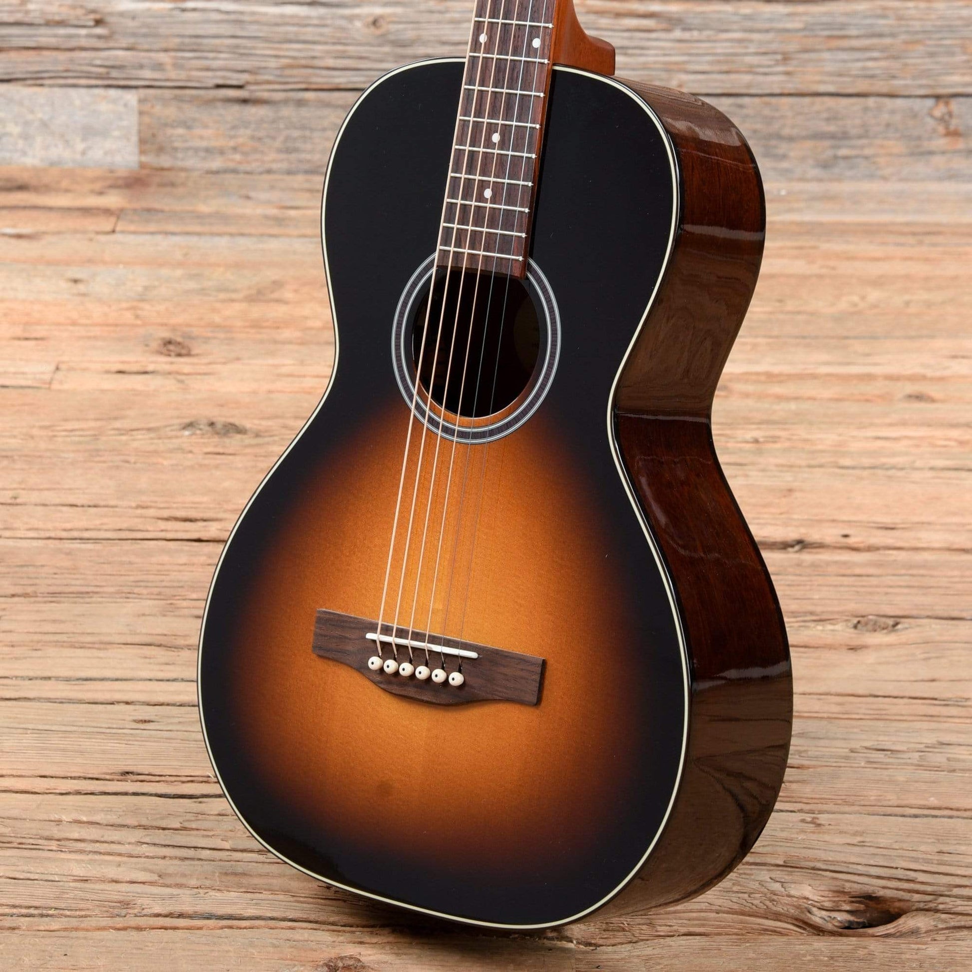 Simon & Patrick Woodland Pro Parlor HG QIT Sunburst Acoustic Guitars / Parlor