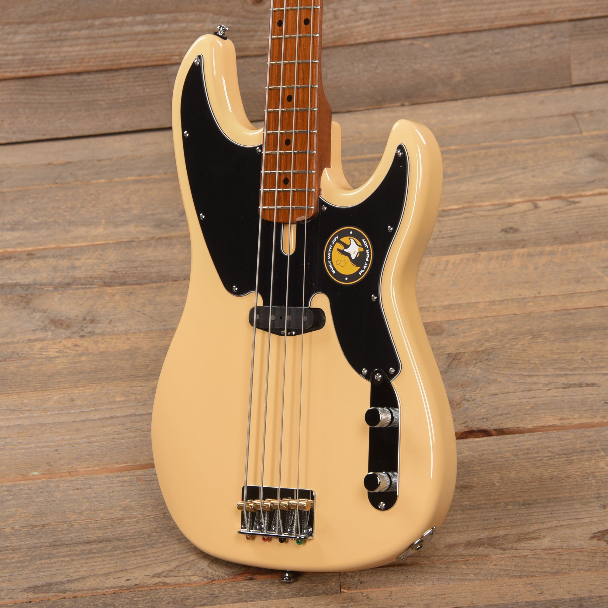 Sire Marcus Miller D5 Alder 4-String Vintage White Bass Guitars / 4-String