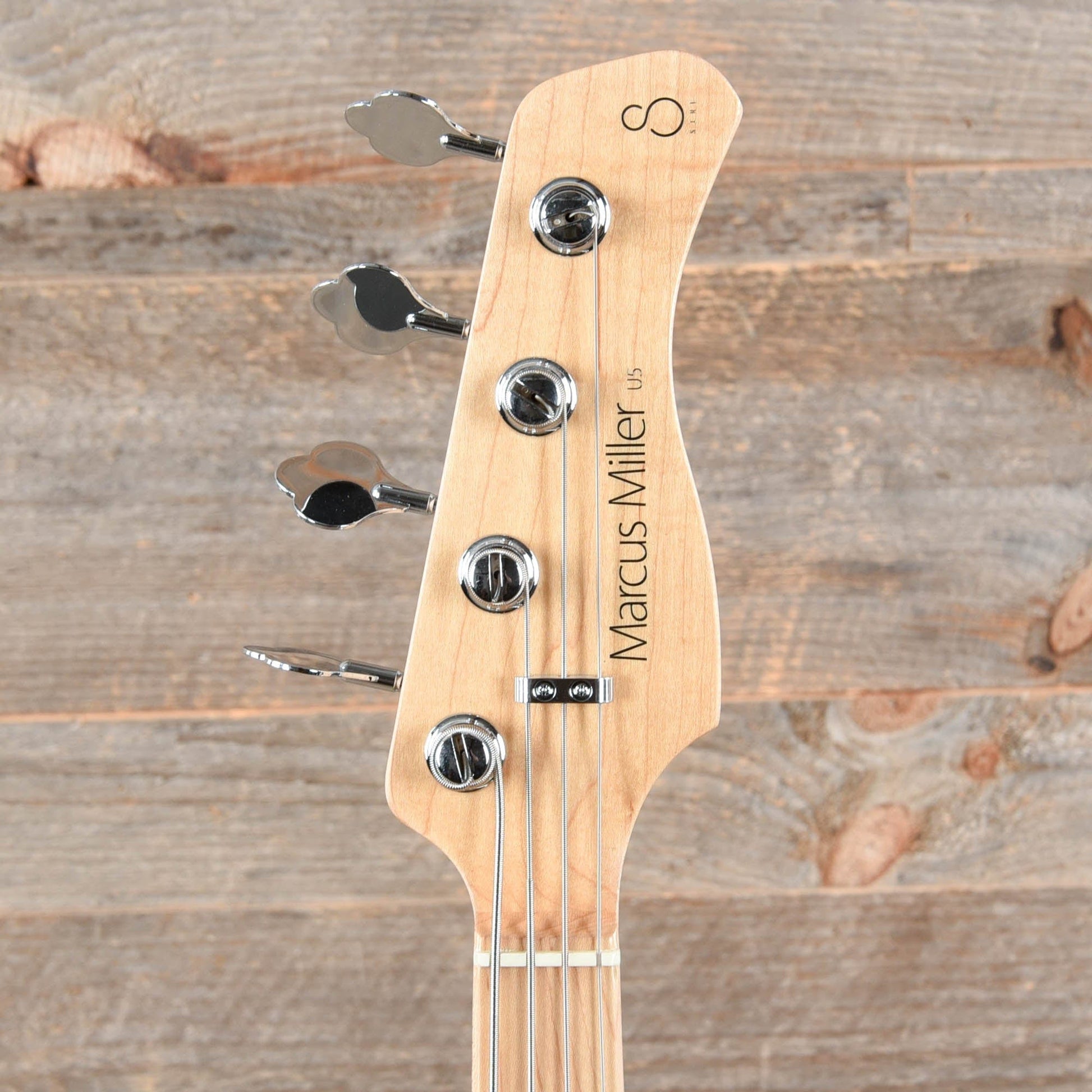 Sire Marcus Miller U5 Alder 4-String Natural Satin (2nd Gen) Bass Guitars / 4-String