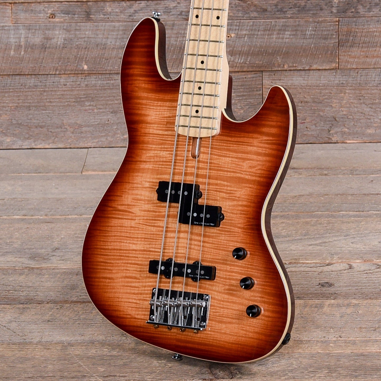 Sire Marcus Miller U5 Alder 4-String Tobacco Sunburst (2nd Gen) Bass Guitars / 4-String