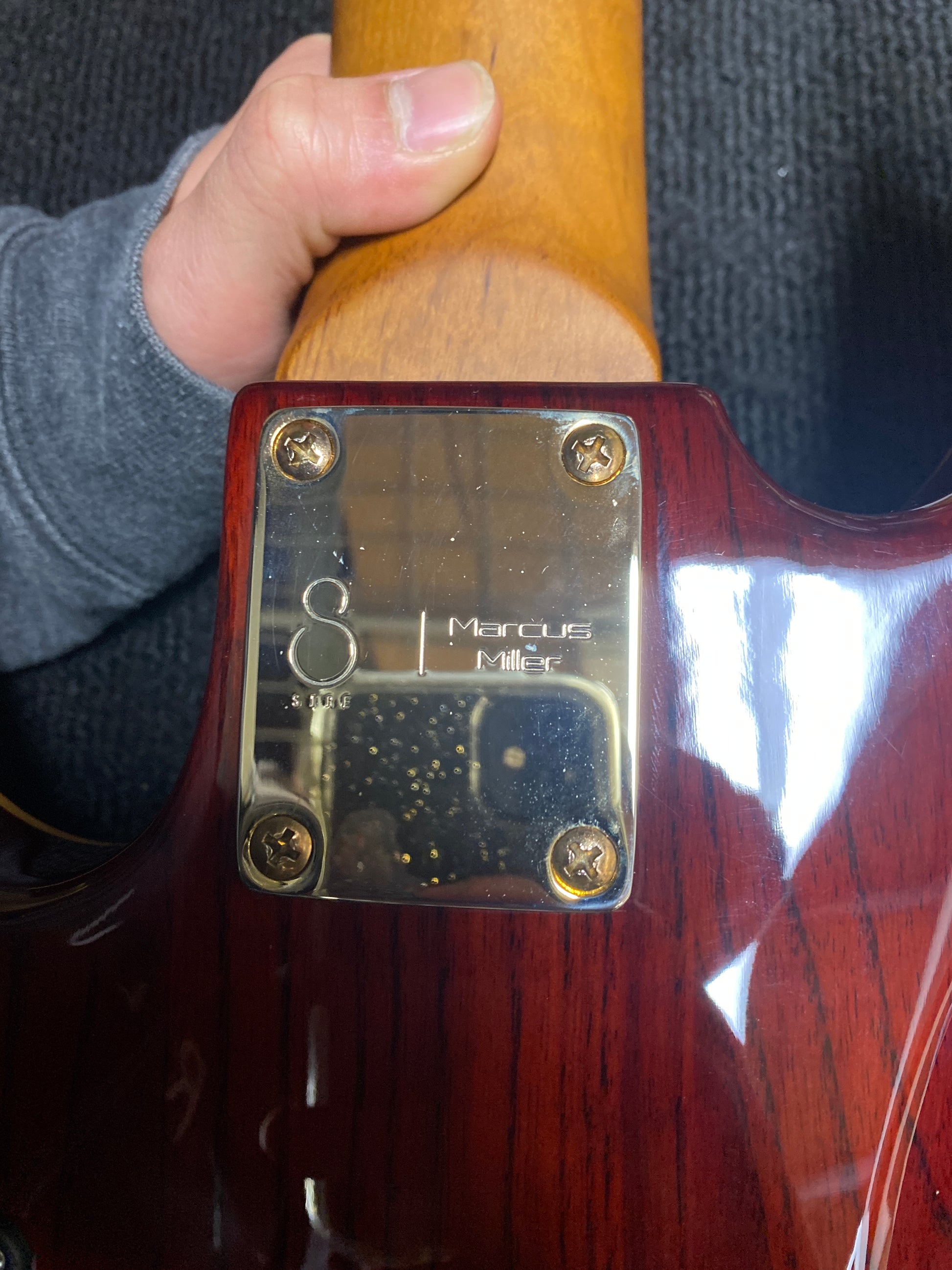 Sire Marcus Miller V10 DX Flame Maple/Swamp Ash 4-String Tobacco Sunburst Bass Guitars / 4-String
