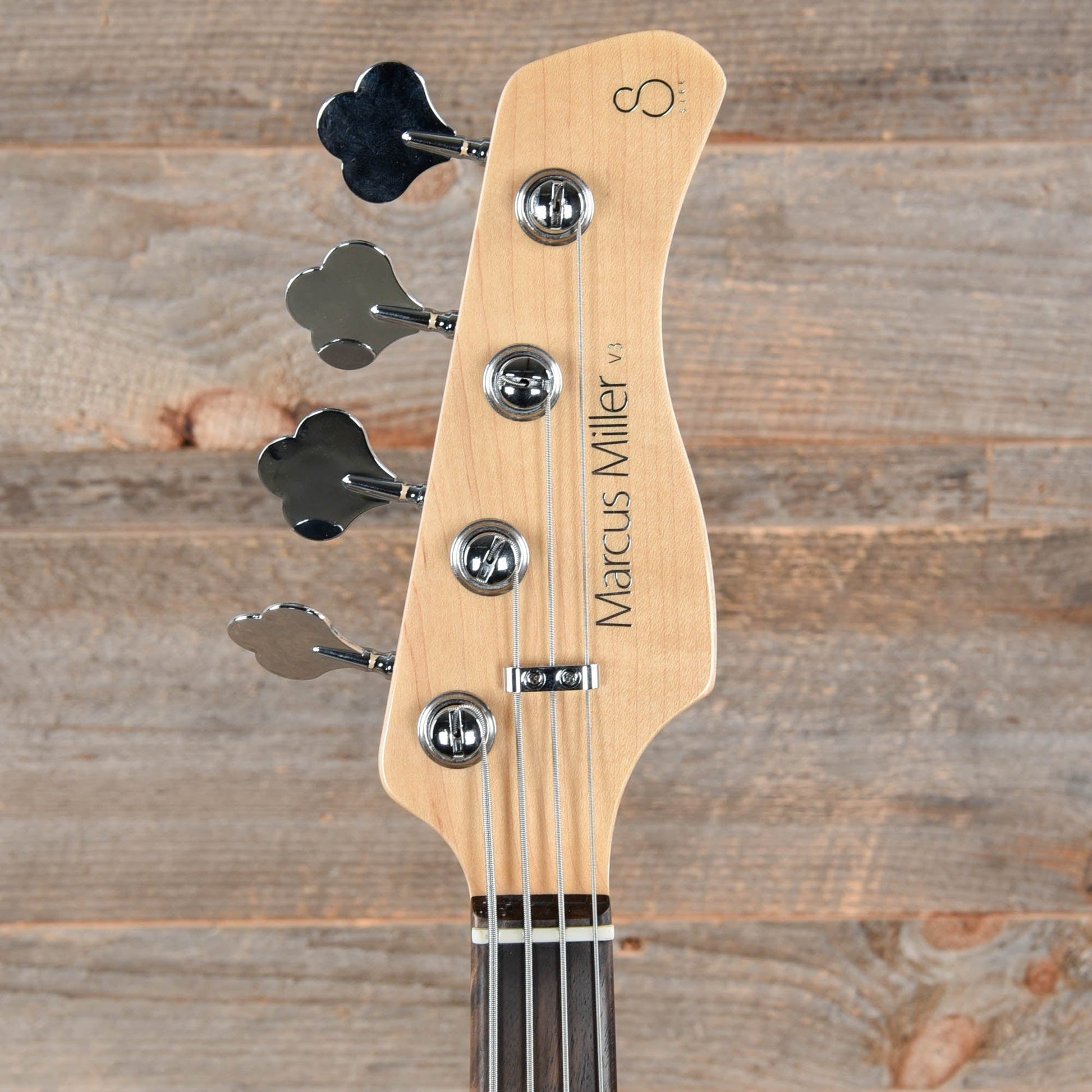 Sire Marcus Miller V3 4-String Black (2nd Gen) Bass Guitars / 4-String