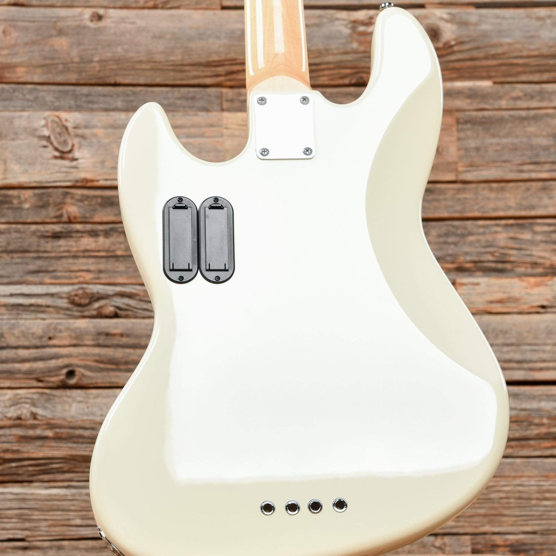 Sire Marcus Miller V7 Antique White 2019 Bass Guitars / 4-String
