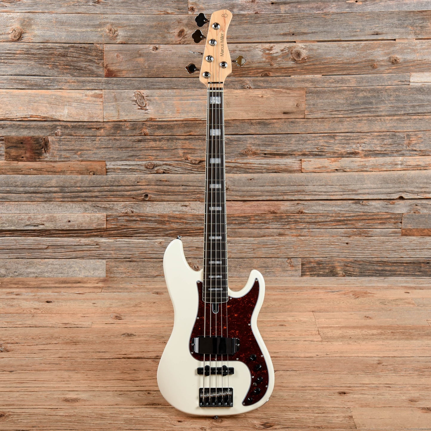 Sire 2nd Generation Marcus Miller P7 5-String White Bass Guitars / 5-String or More