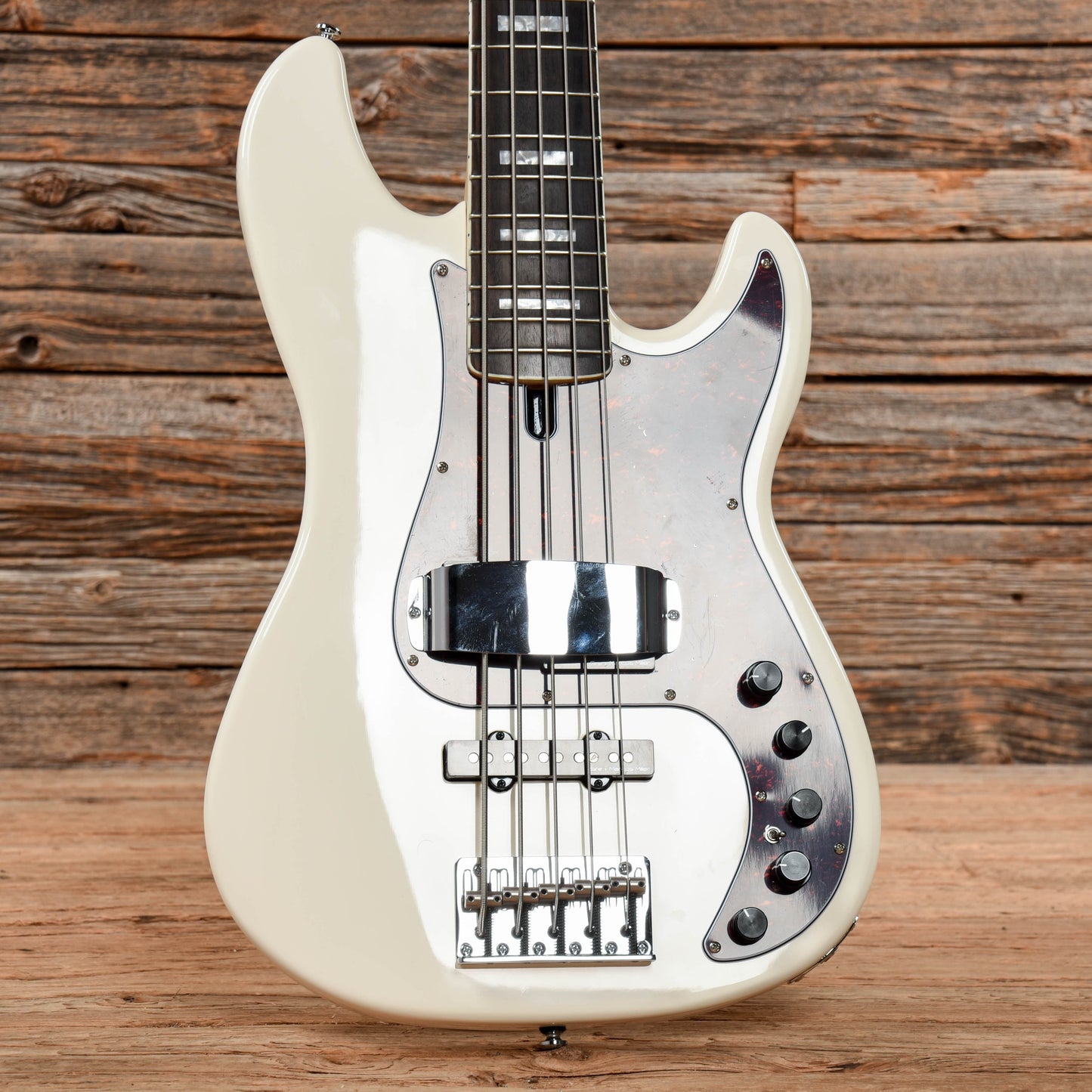 Sire 2nd Generation Marcus Miller P7 5-String White Bass Guitars / 5-String or More