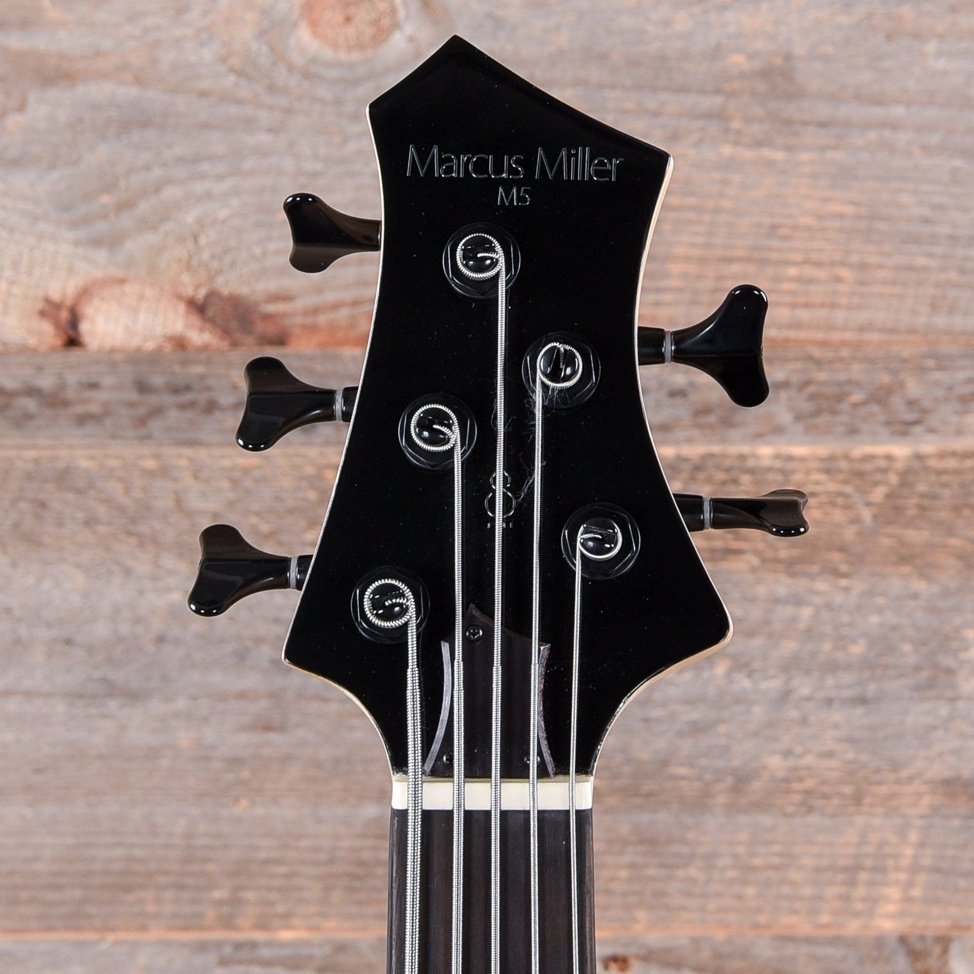 Sire Marcus Miller M5 Swamp Ash 5-String Natural Satin (2nd Gen) Bass Guitars / 5-String or More