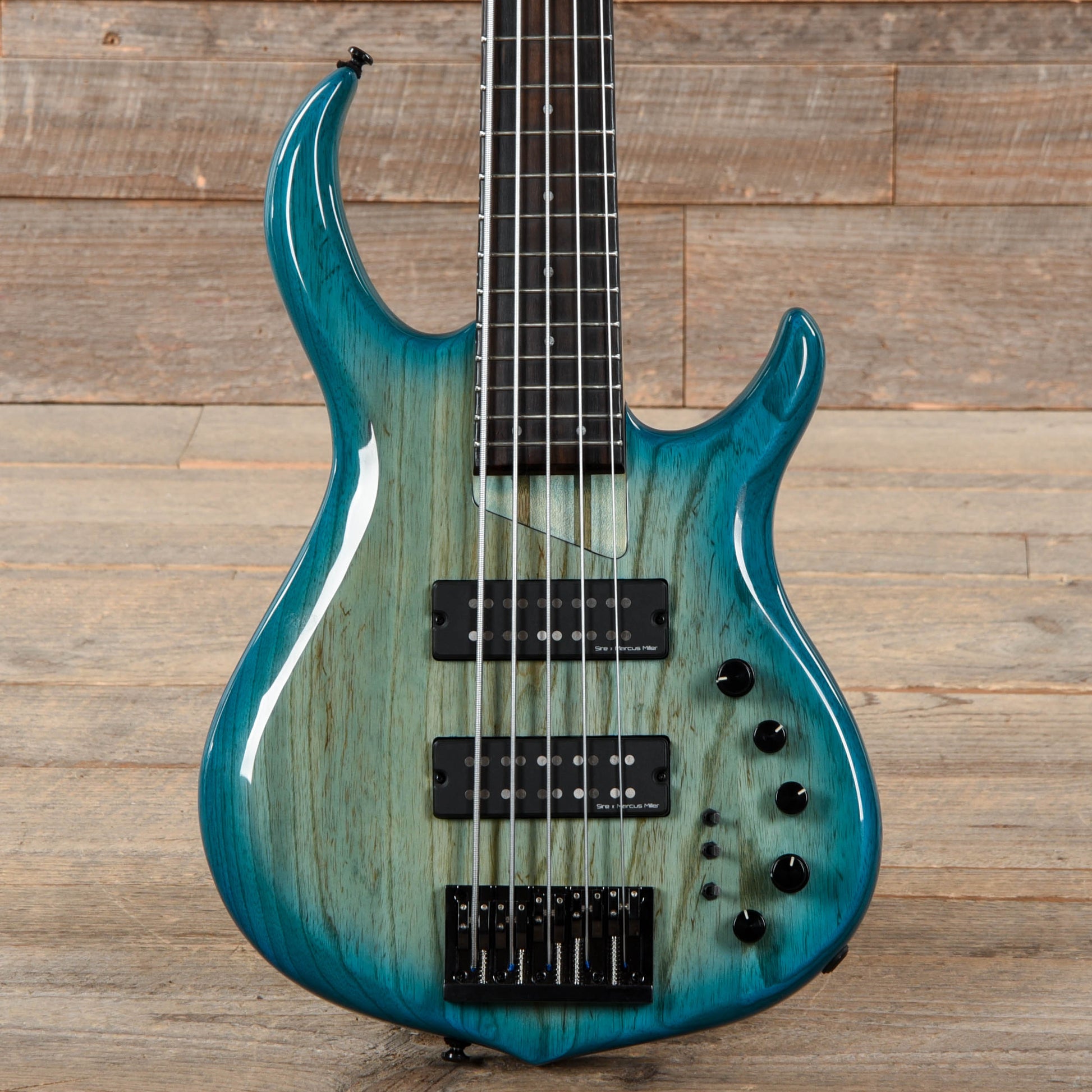 Sire Marcus Miller M5 Swamp Ash 5-String Transparent Blue Satin (2nd Gen) Bass Guitars / 5-String or More