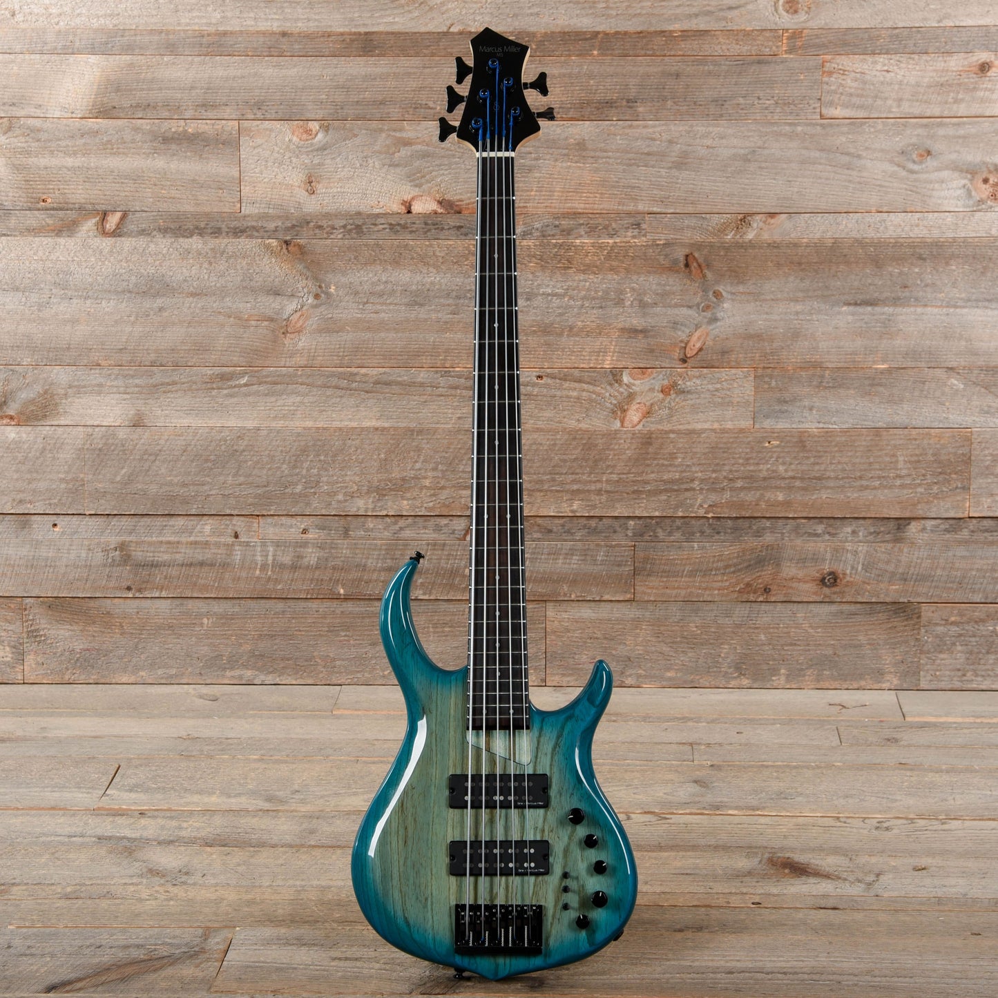 Sire Marcus Miller M5 Swamp Ash 5-String Transparent Blue Satin (2nd Gen) Bass Guitars / 5-String or More