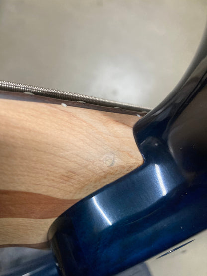 Sire Marcus Miller M7 6-String Transparent Blue Satin (2nd Gen) Bass Guitars / 5-String or More