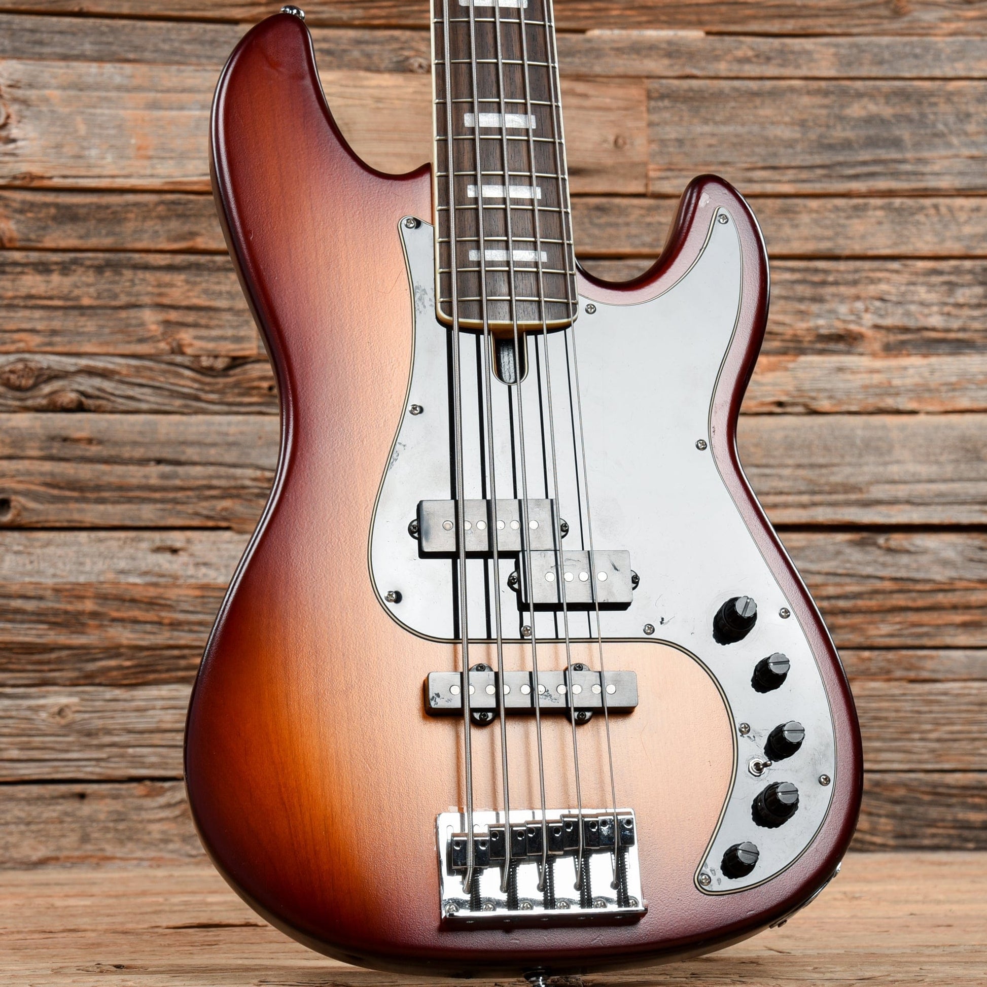 Sire Marcus Miller P7 Sunburst 2016 Bass Guitars / 5-String or More