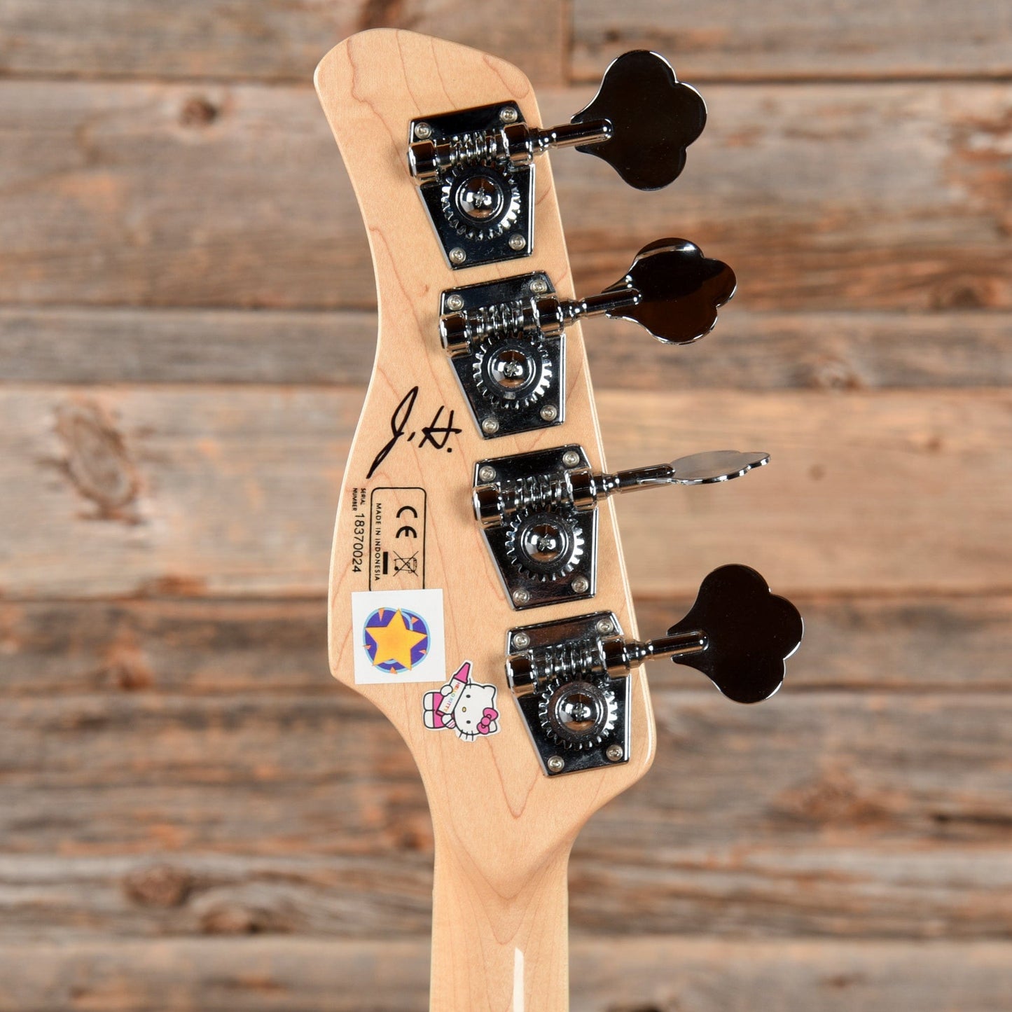 Sire Marcus Miller V7 Swamp Ash 4 String Bass Natural Bass Guitars / 5-String or More