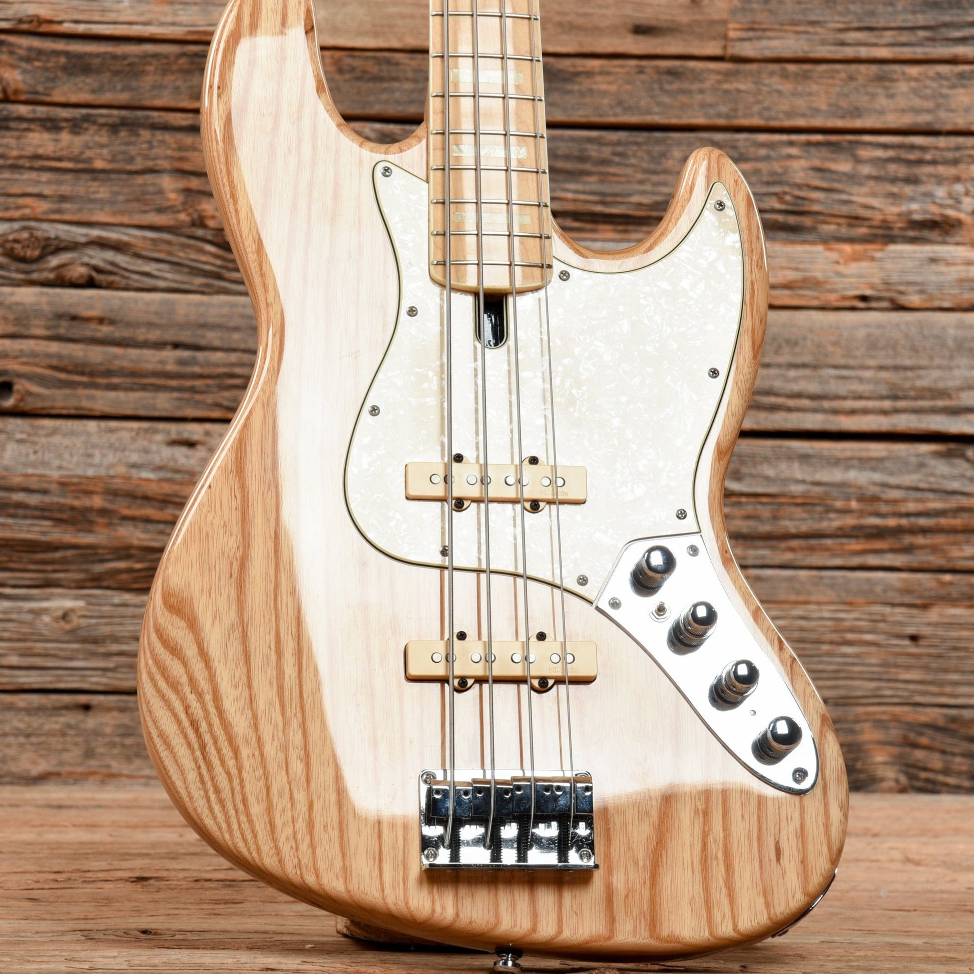 Sire Marcus Miller V7 Swamp Ash 4 String Bass Natural Bass Guitars / 5-String or More