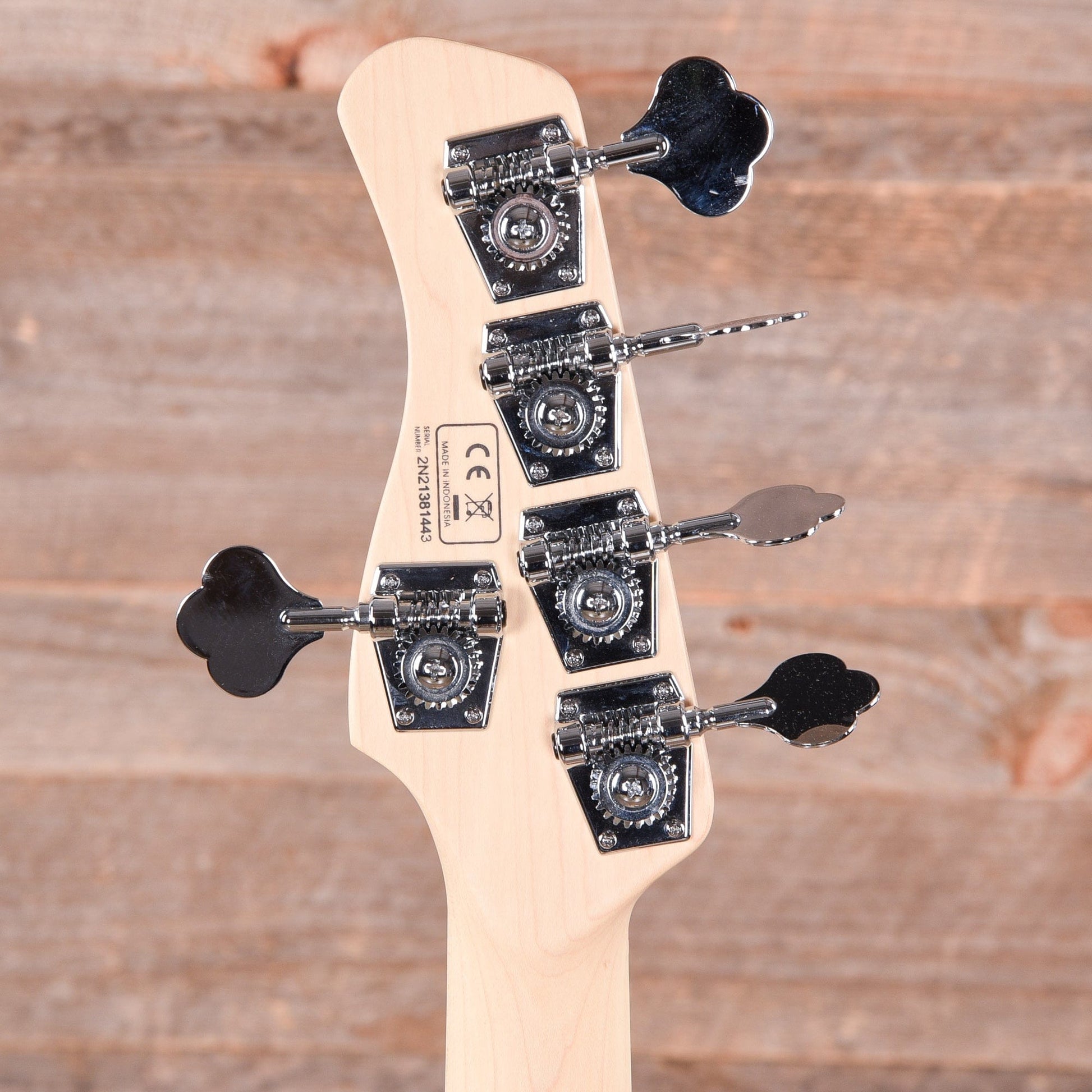 Sire Marcus Miller V7 Swamp Ash 5-String White Blonde (2nd Gen) Bass Guitars / 5-String or More