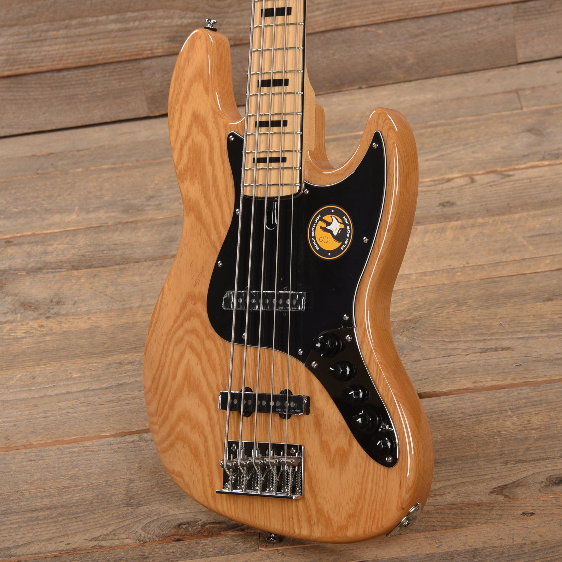 Sire Marcus Miller V7 Vintage Swamp Ash 5-String Natural (2nd Gen) Bass Guitars / 5-String or More