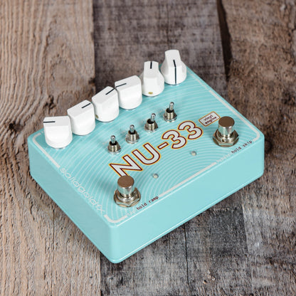 SolidGoldFX NU-33 Vinyl Engine Effects and Pedals / Chorus and Vibrato