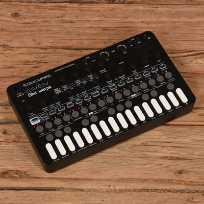 Sonicware Liven 8bit Warps 27-Key Synthesizer Groovebox Keyboards and Synths / Synths / Digital Synths