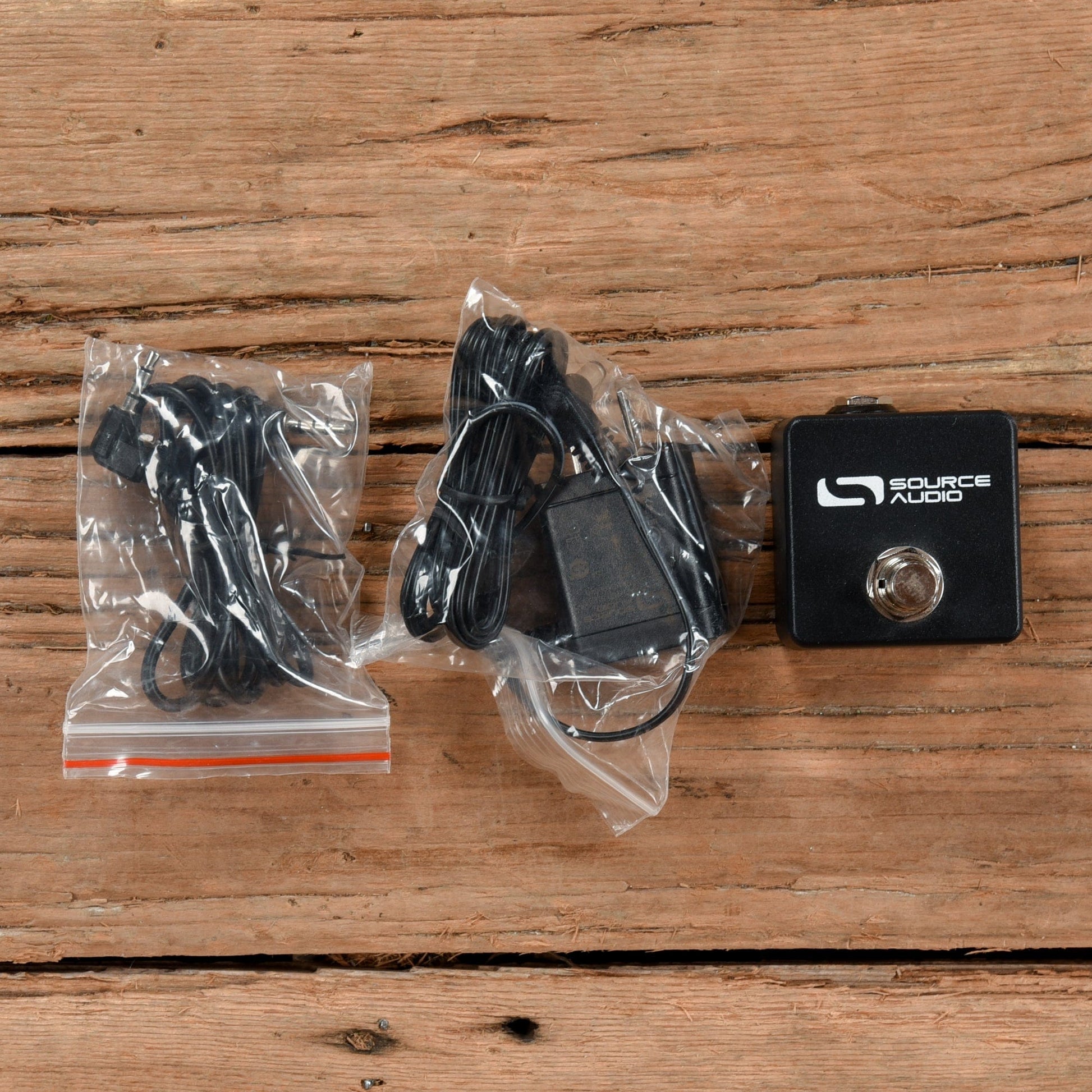 Source Audio True Spring Reverb with SA167 Tap Tempo Effects and Pedals / Reverb