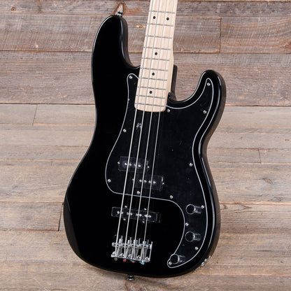 Squier Affinity PJ Bass Black w/Rumble 15 Amplifier Bass Guitars / 4-String