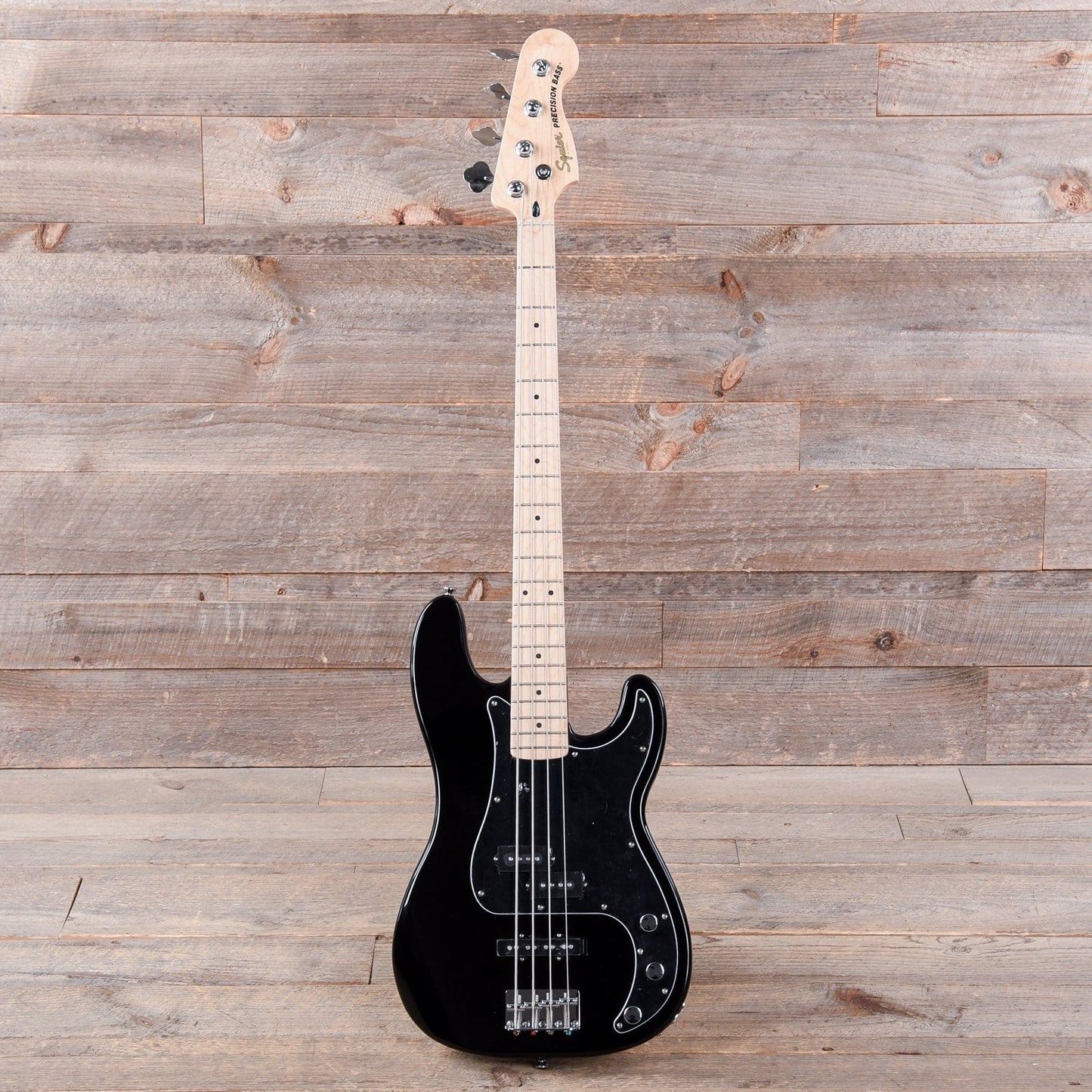 Squier Affinity PJ Bass Black w/Rumble 15 Amplifier Bass Guitars / 4-String