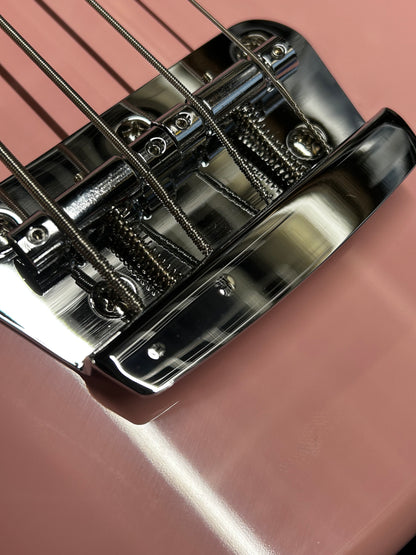 Squier Bronco Bass Shell Pink Bass Guitars / 4-String