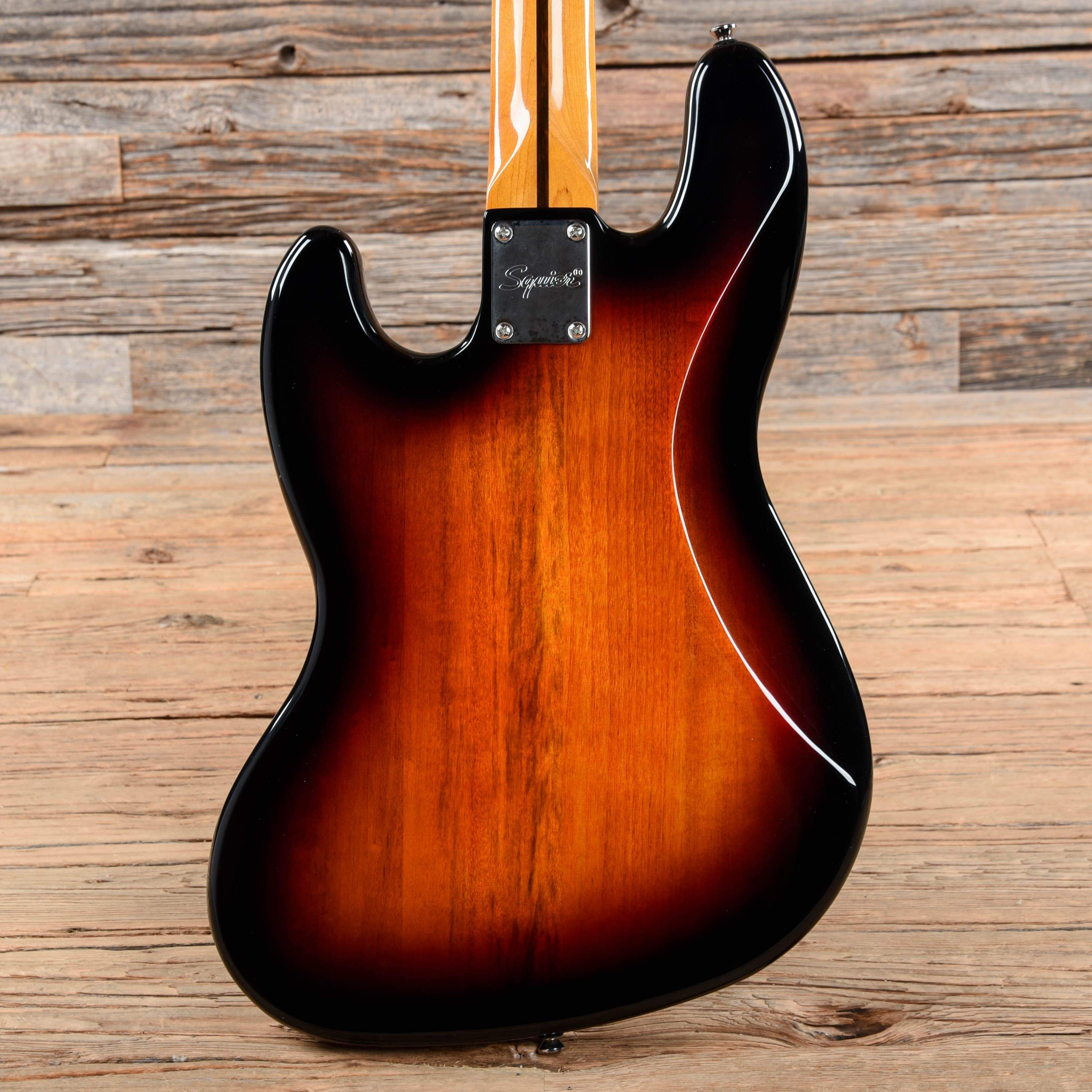 Squier Classic Vibe '60s Jazz Bass 3-Color Sunburst 2020 Bass Guitars / 4-String