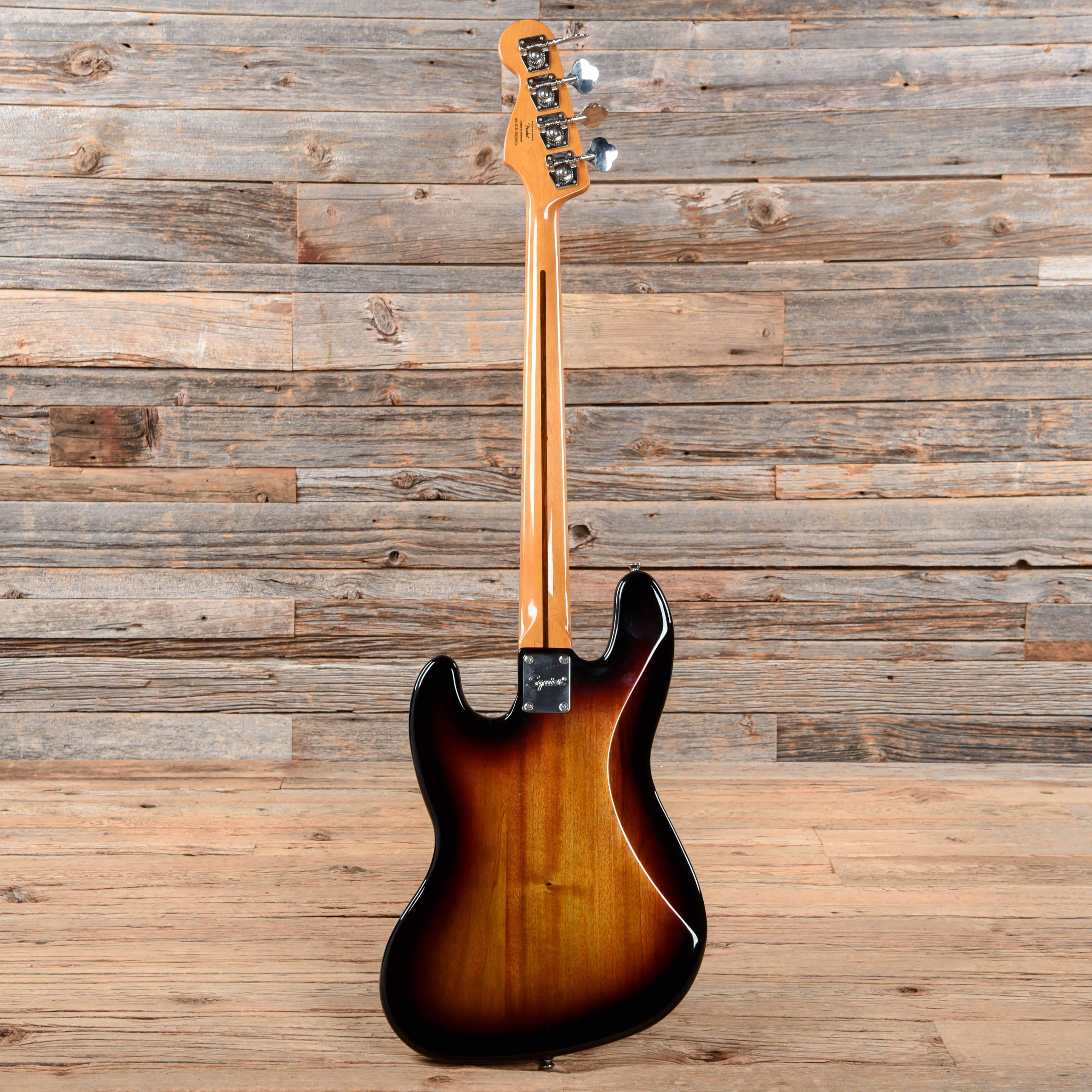 Squier Classic Vibe '60s Jazz Bass Fretless Sunburst 2019 Bass Guitars / 4-String