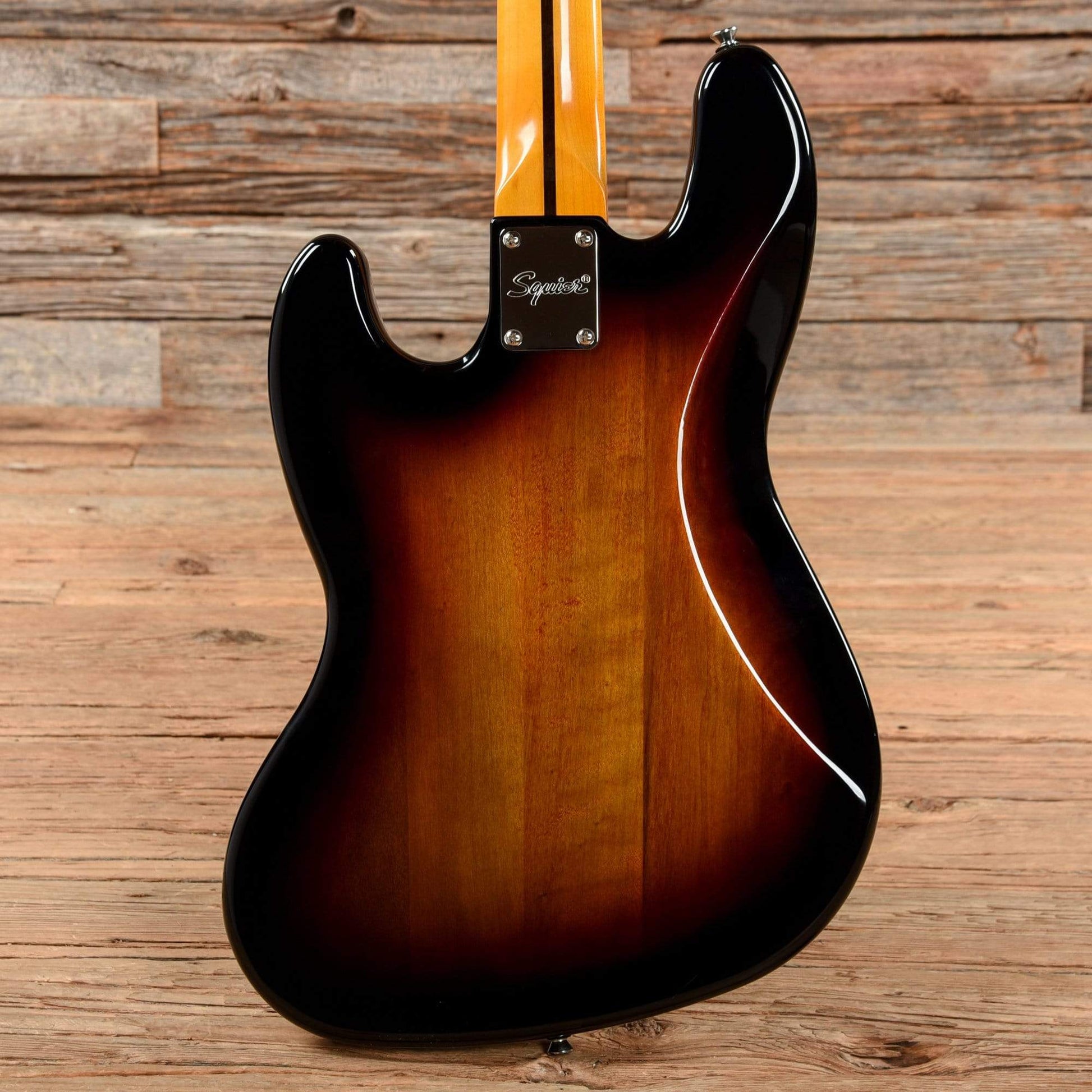 Squier Classic Vibe '60s Jazz Bass Fretless Sunburst 2021 Bass Guitars / 4-String
