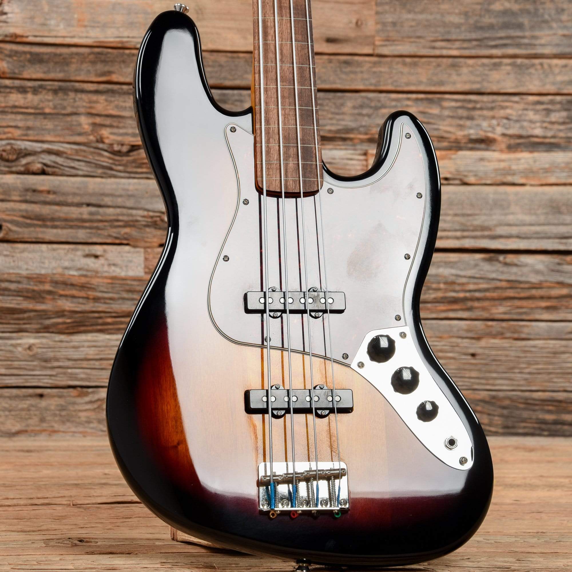 Squier Classic Vibe '60s Jazz Bass Fretless Sunburst 2021 Bass Guitars / 4-String