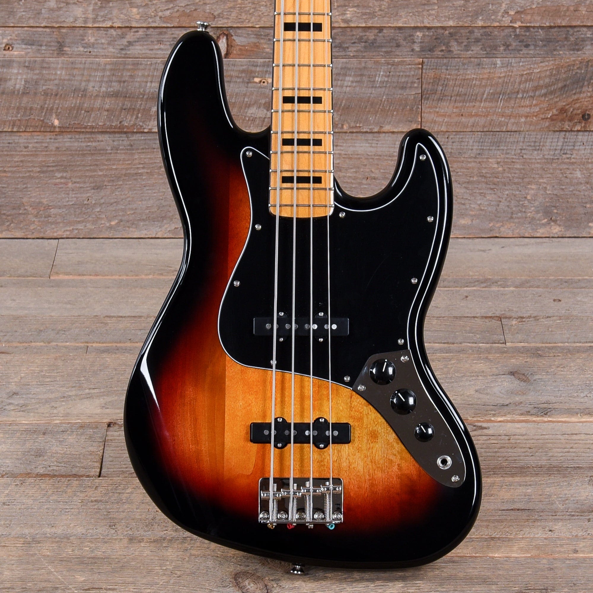 Squier Classic Vibe 70s Jazz Bass 3-Color Sunburst Bass Guitars / 4-String