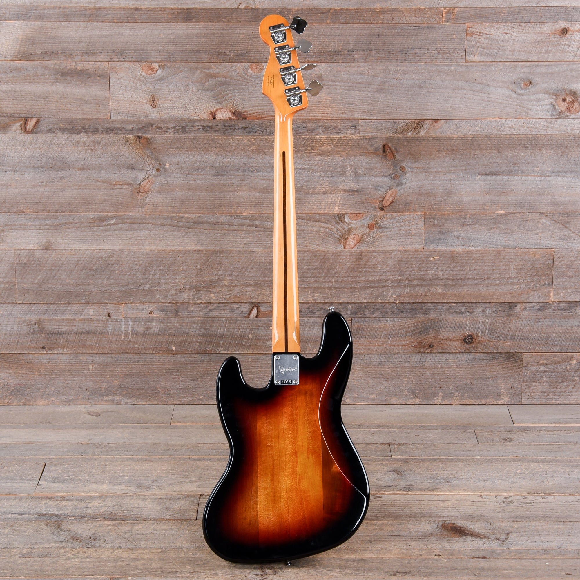 Squier Classic Vibe 70s Jazz Bass 3-Color Sunburst Bass Guitars / 4-String