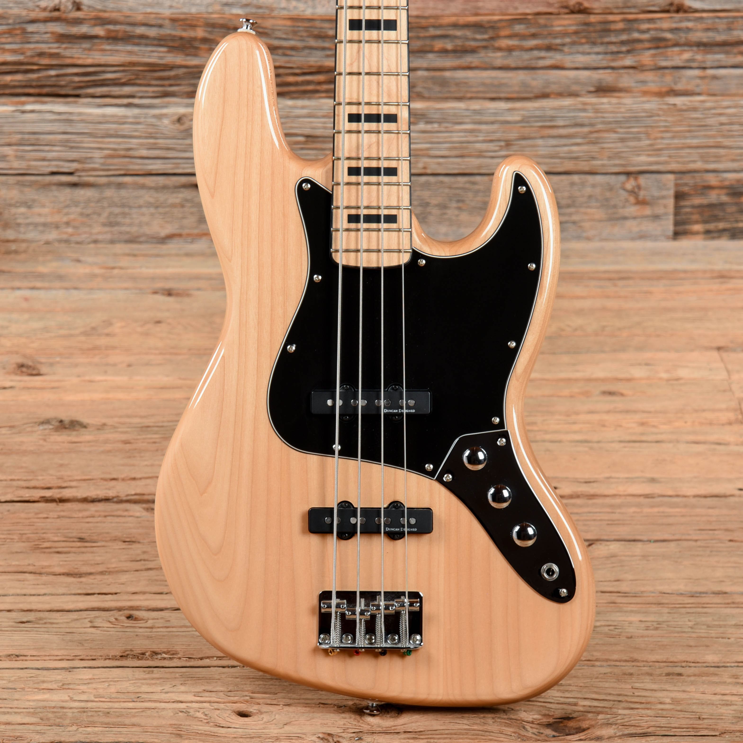 Squier Vintage Modified '70s Jazz Bass Natural Bass Guitars / 4-String