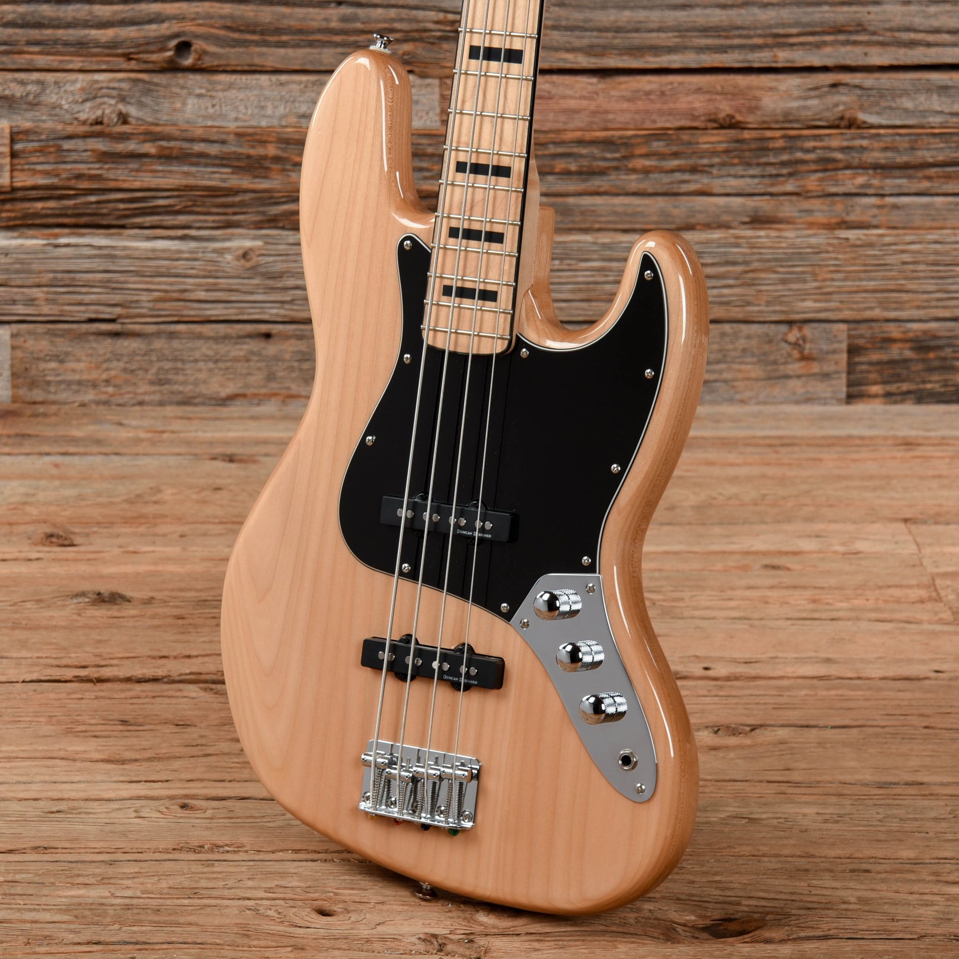 Squier Vintage Modified '70s Jazz Bass Natural Bass Guitars / 4-String