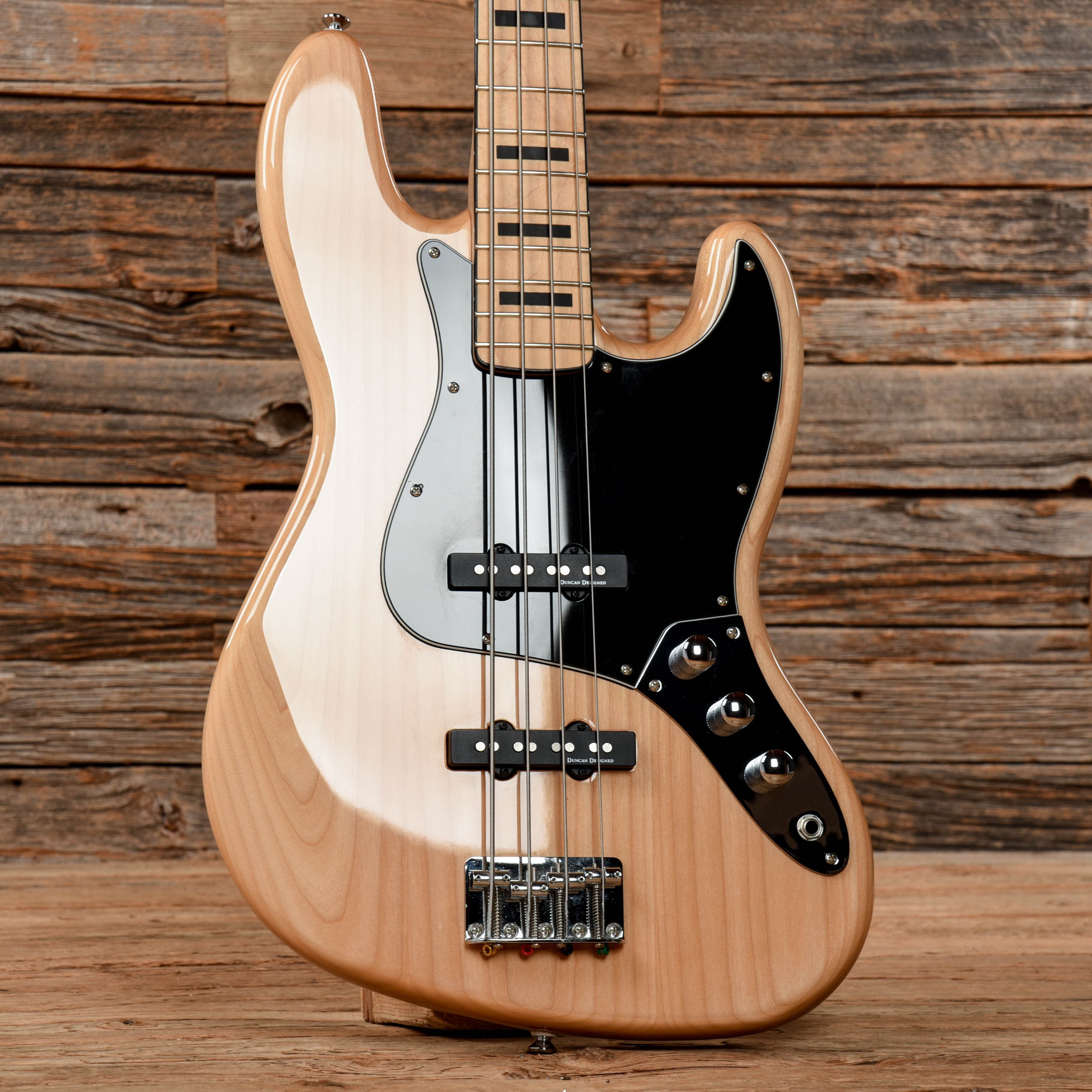 Squier Vintage Modified '70s Jazz Bass Natural Bass Guitars / 4-String