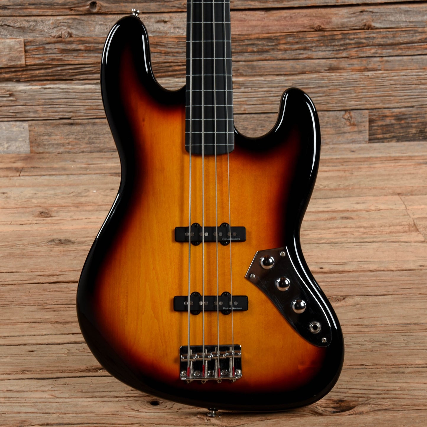 Squier Vintage Modified Jazz Bass Fretless Sunburst 2008 Bass Guitars / 4-String