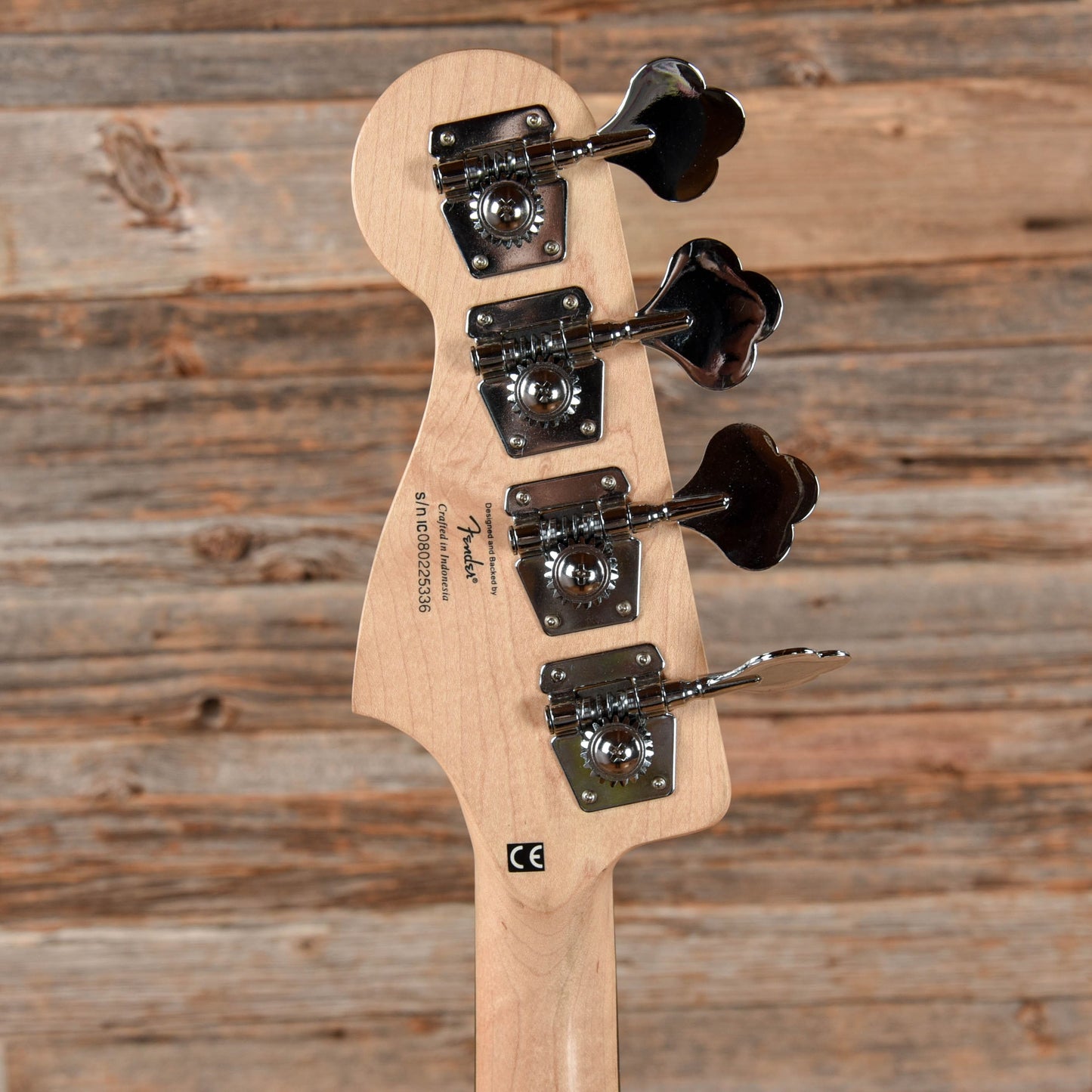 Squier Vintage Modified Jazz Bass Fretless Sunburst 2008 Bass Guitars / 4-String