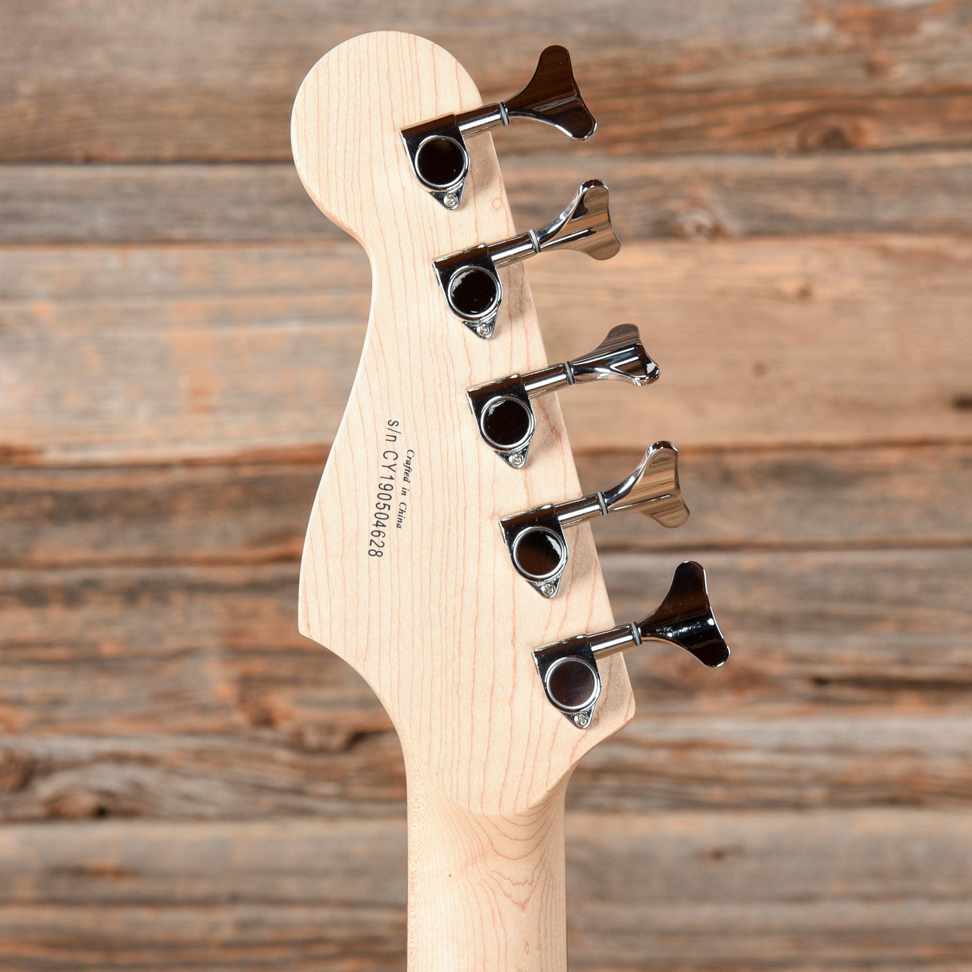 Squier Affinity Jazz Bass V Black 2019 Bass Guitars / 5-String or More