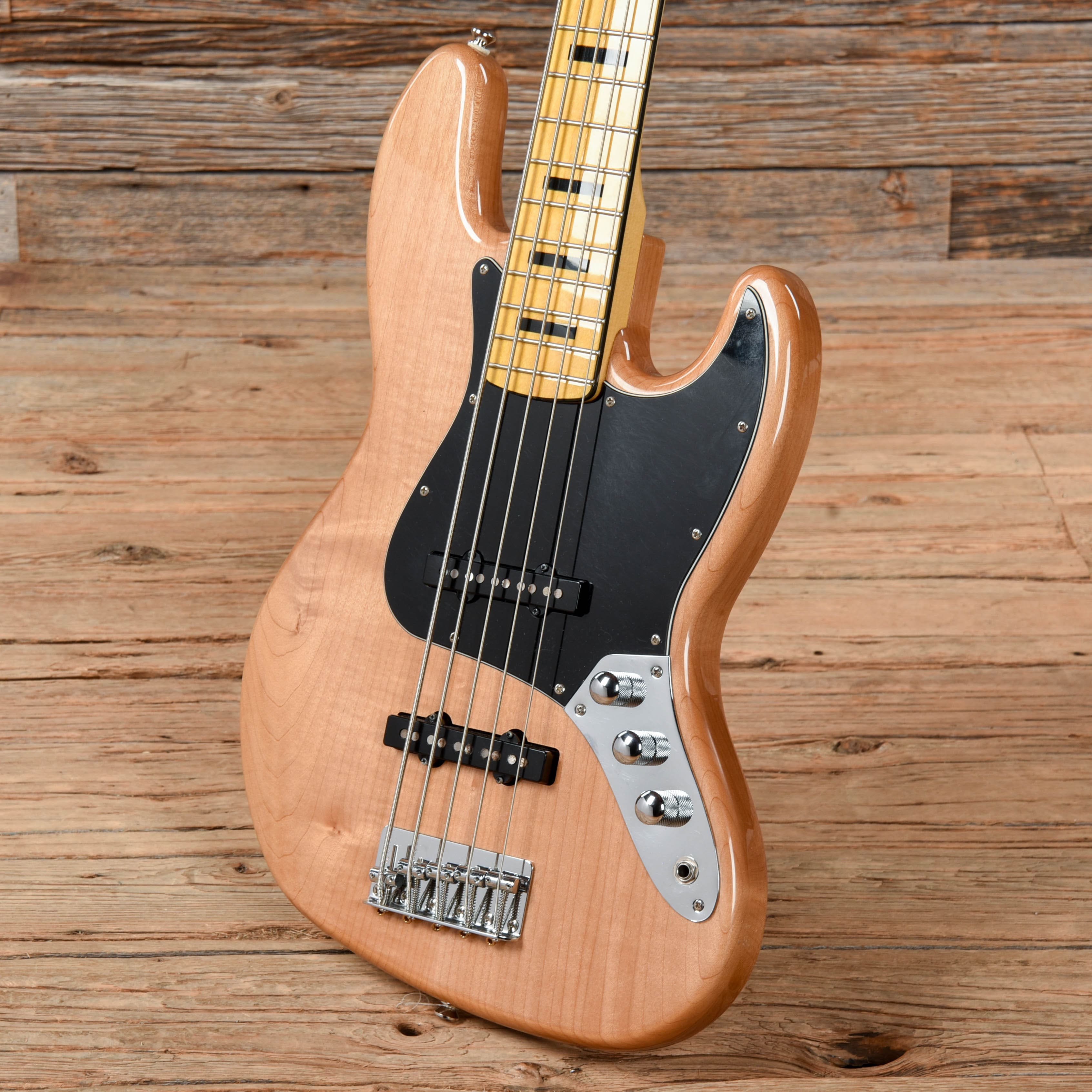 Squier Classic Vibe 70's Jazz Bass V Natural 2015 Bass Guitars / 5-String or More