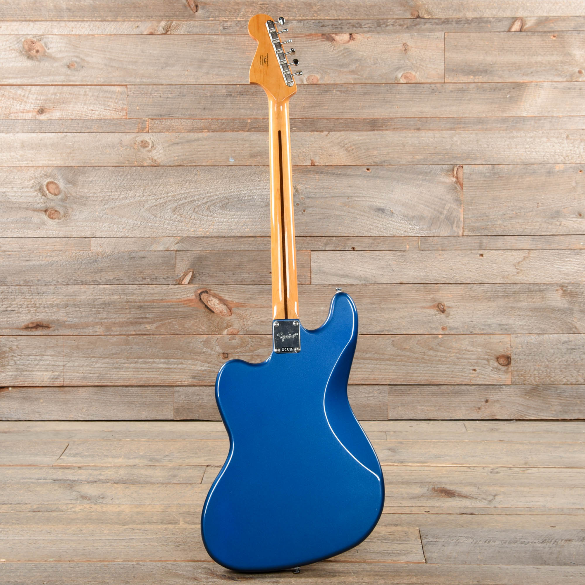Squier Classic Vibe Bass VI Lake Placid Blue w/Matching Headcap & 3-Ply Parchment Pickguard Bass Guitars / 5-String or More