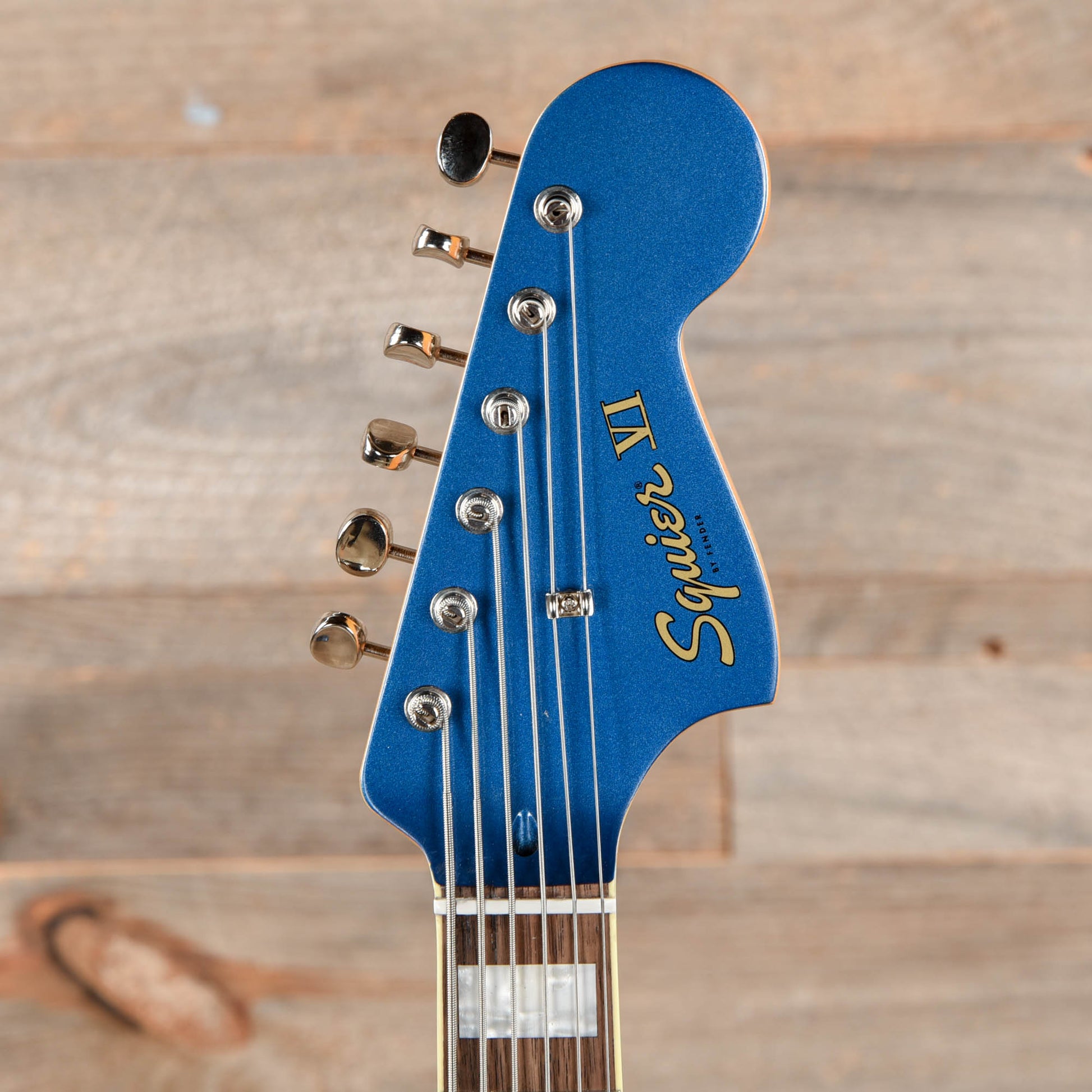 Squier Classic Vibe Bass VI Lake Placid Blue w/Matching Headcap & 3-Ply Parchment Pickguard Bass Guitars / 5-String or More
